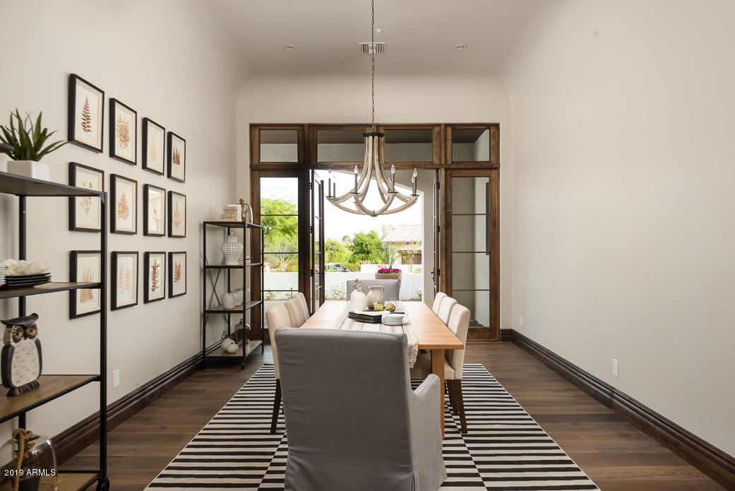 CAMELBACK COUNTRY ESTATES - Residential