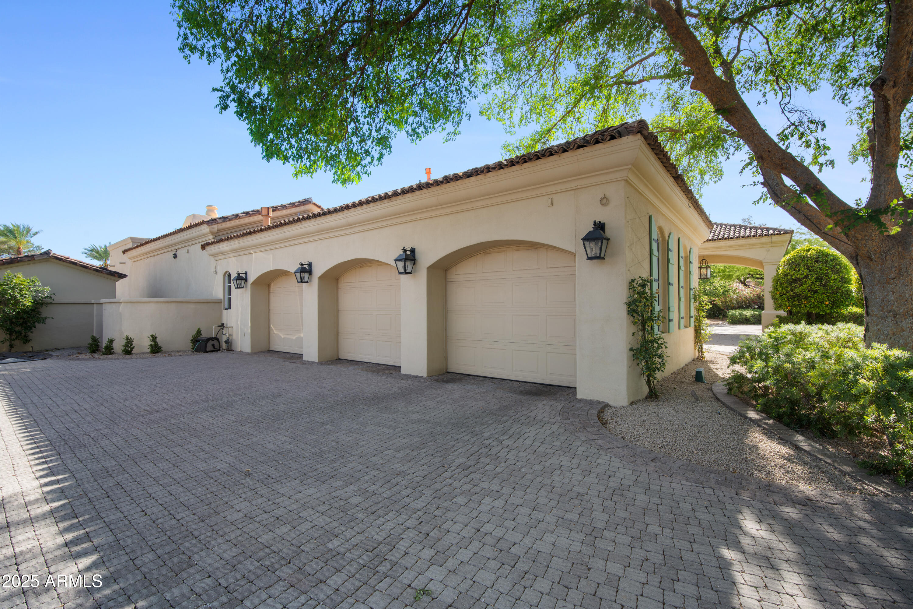 PARADISE RANCH LT 1-8 - Residential