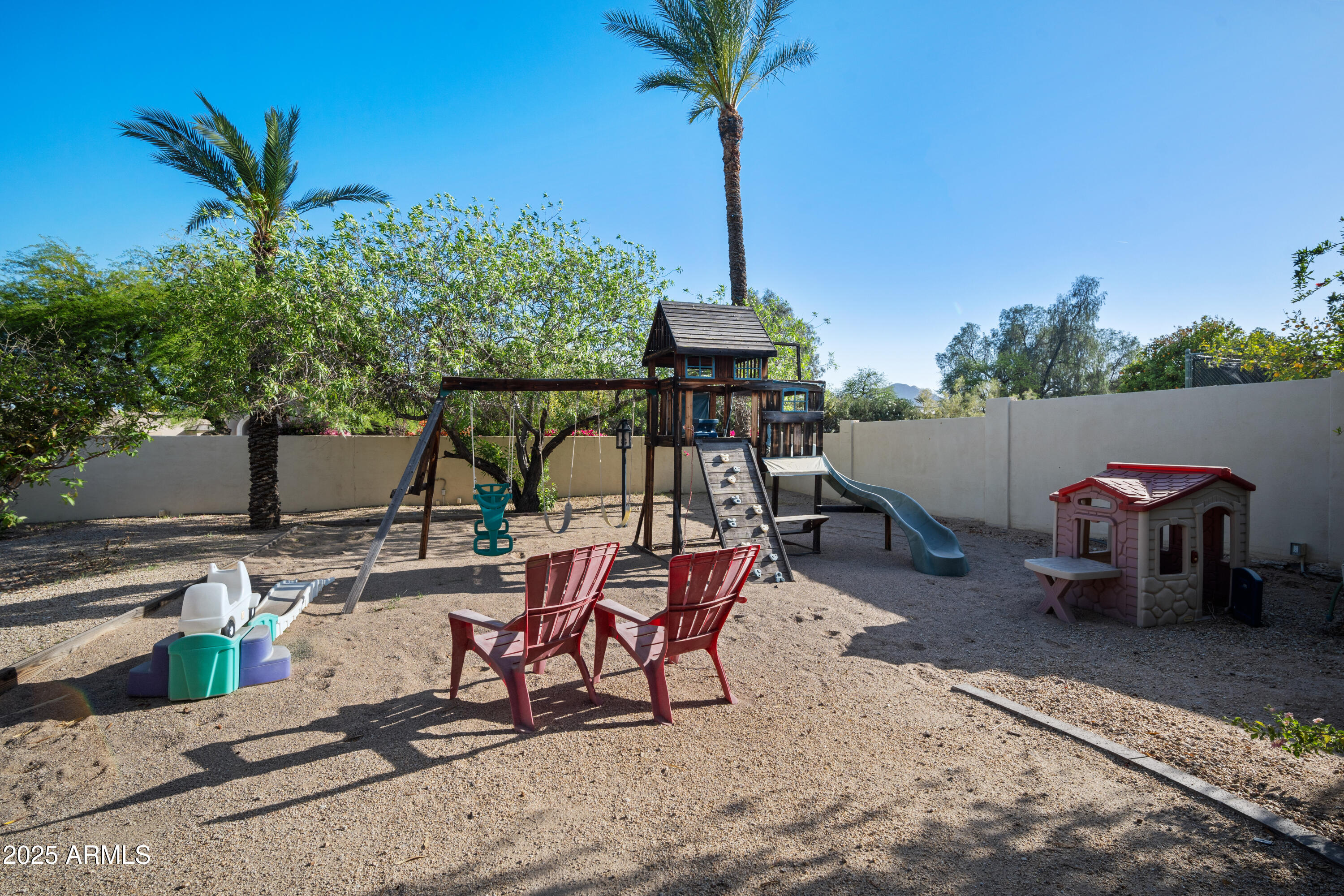 PARADISE RANCH LT 1-8 - Residential