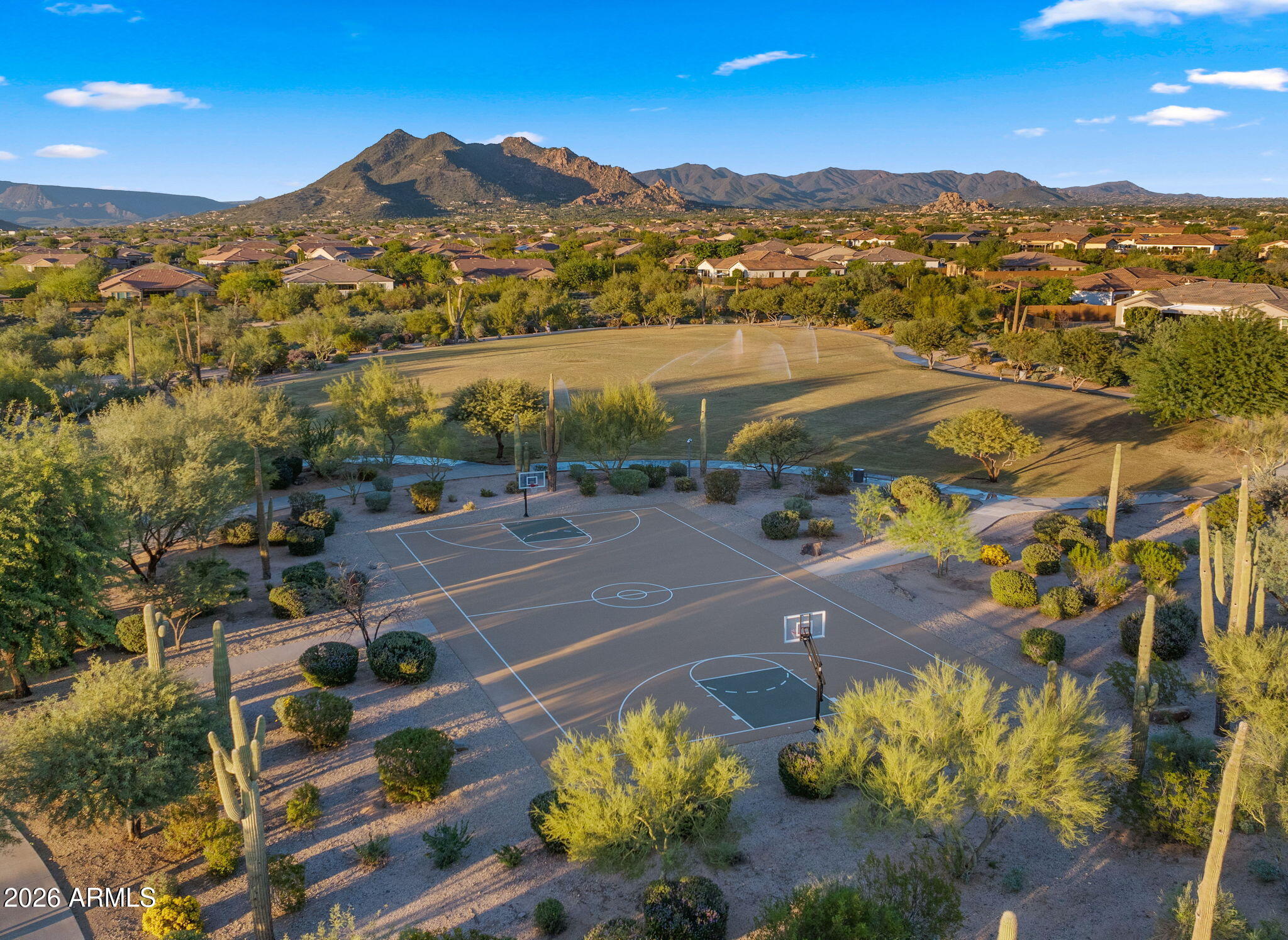 LONE MOUNTAIN - Residential