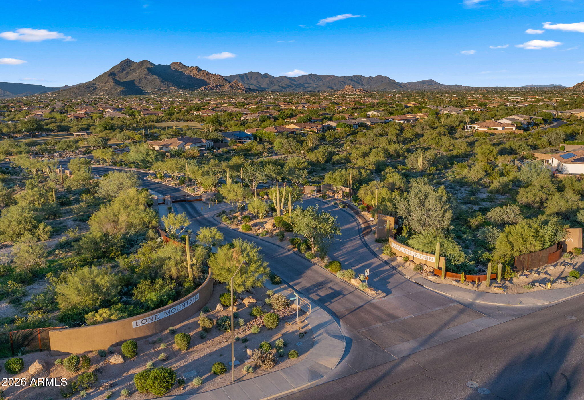 LONE MOUNTAIN - Residential
