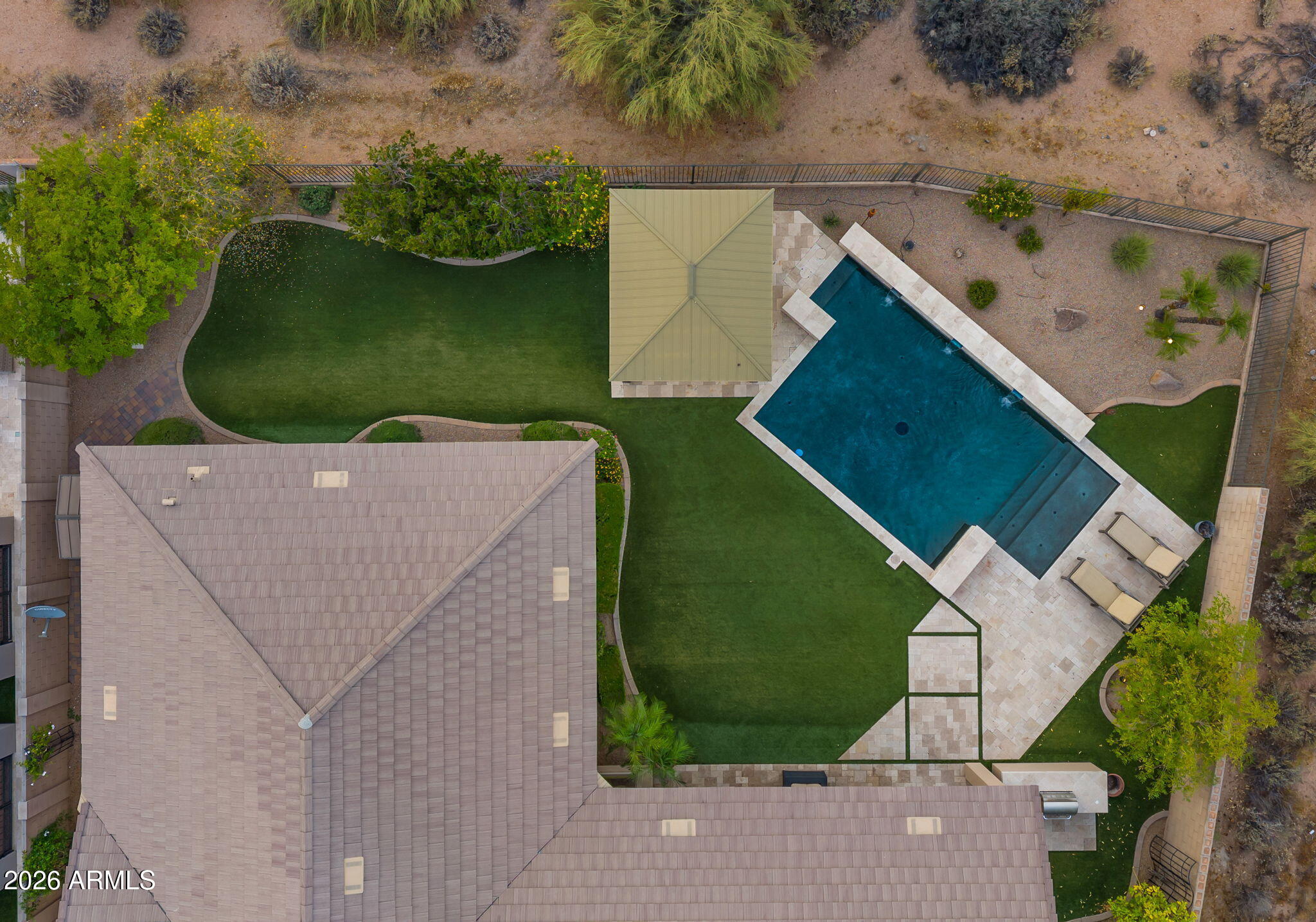 LONE MOUNTAIN - Residential