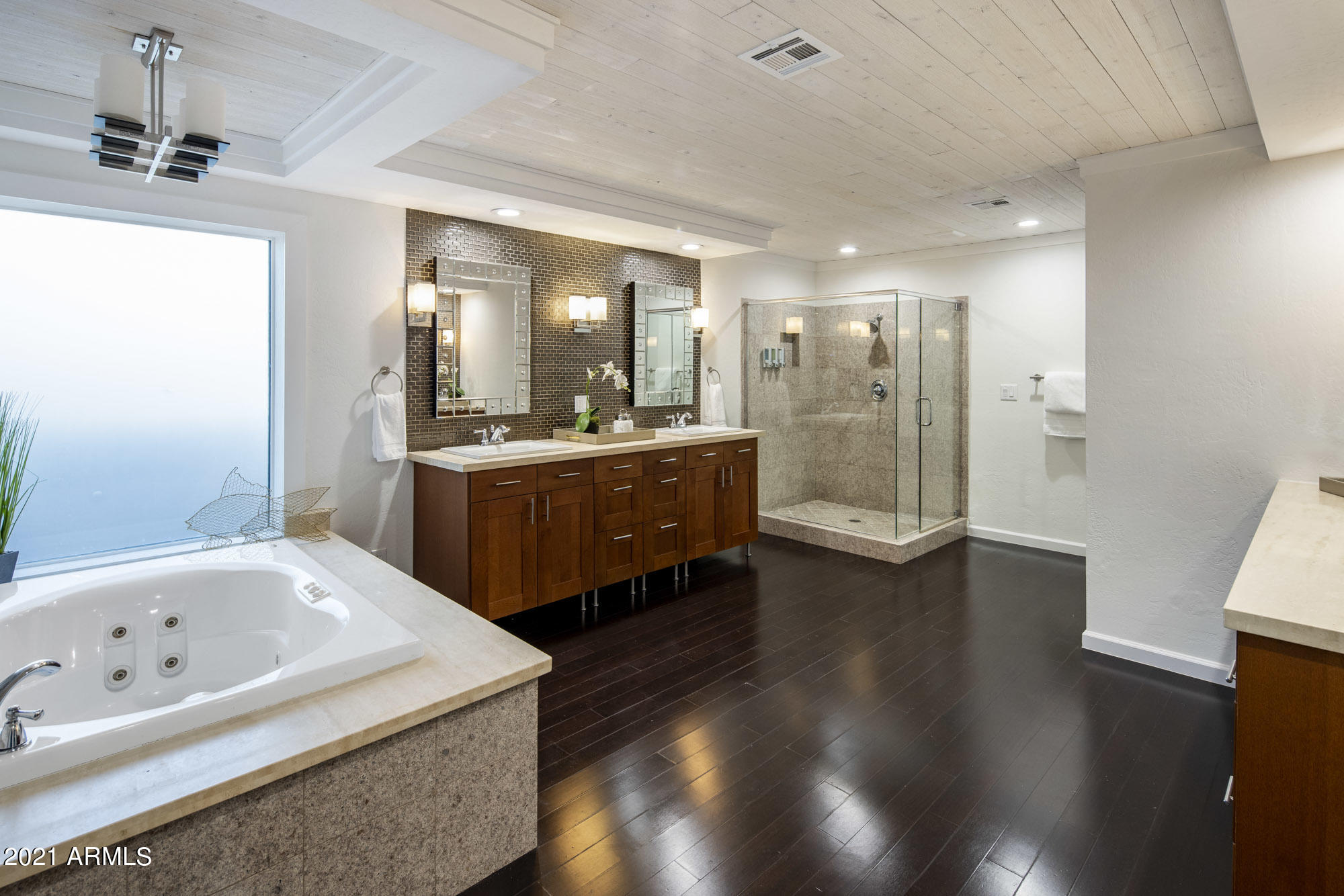 SQUAW PEAK ESTATES TR 7, 10 - Residential