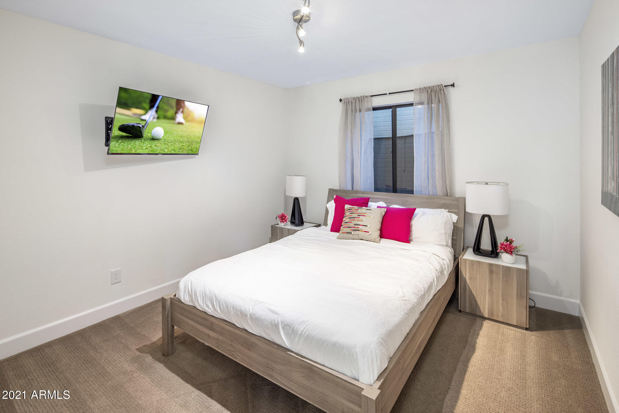 SQUAW PEAK ESTATES TR 7, 10 - Residential