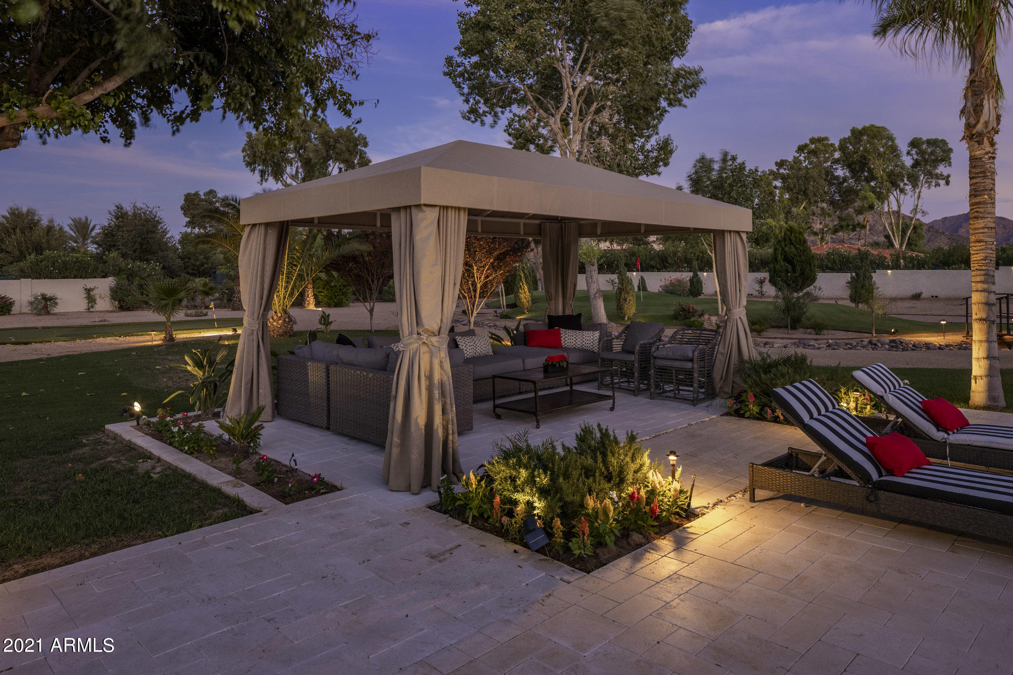SQUAW PEAK ESTATES TR 7, 10 - Residential
