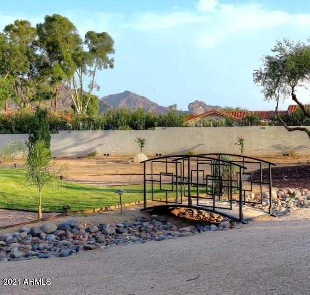 SQUAW PEAK ESTATES TR 7, 10 - Residential