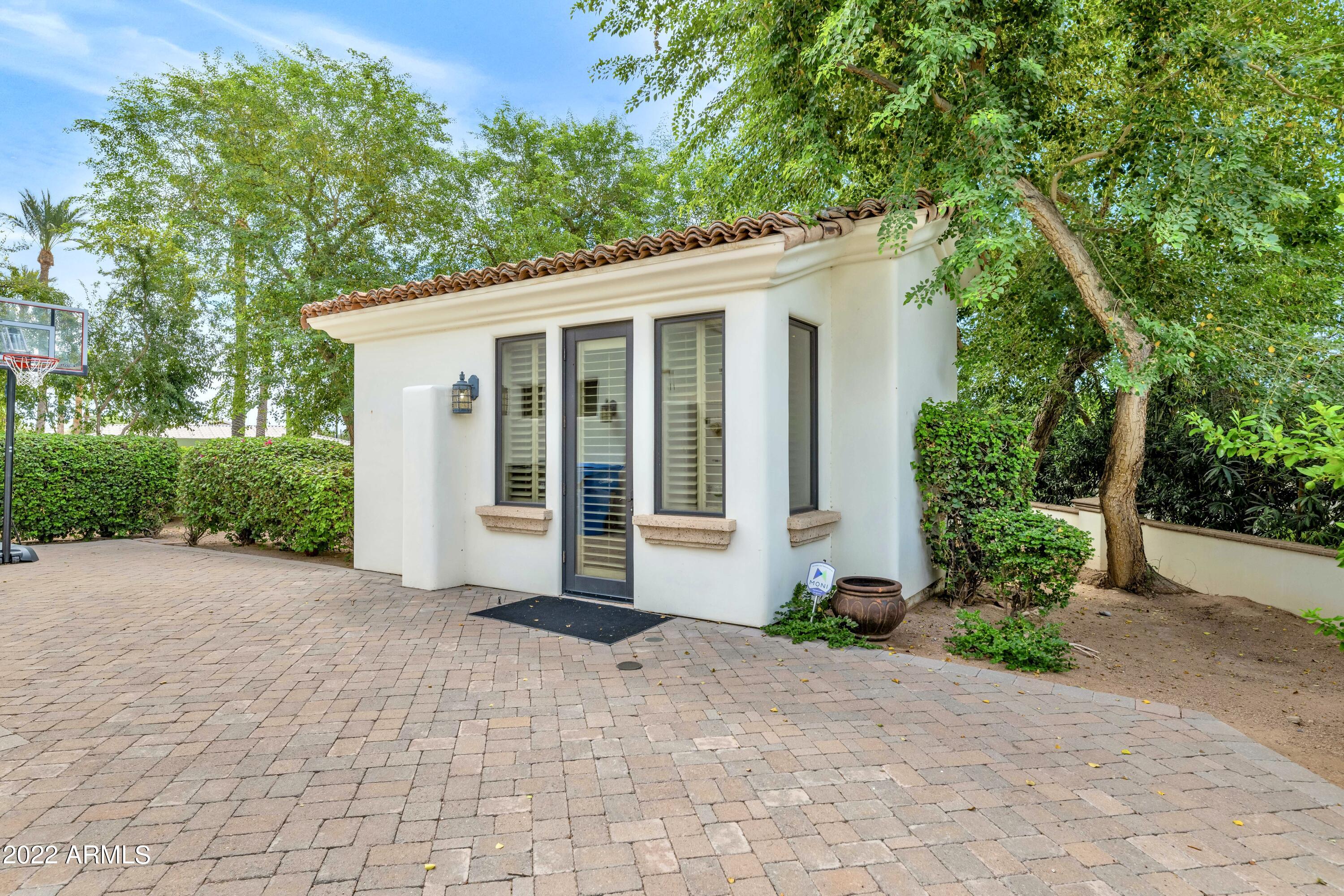 VINEYARDS AT ARCADIA - Residential