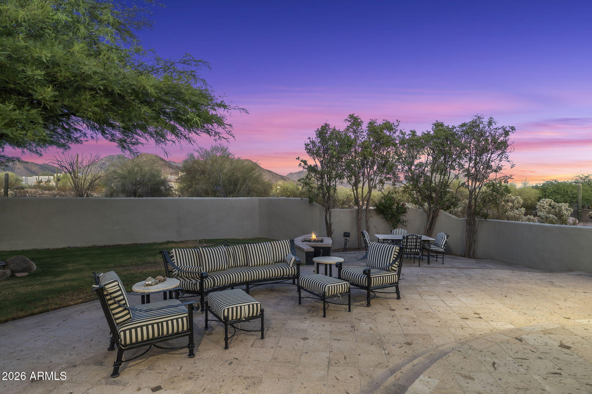 PINNACLE PEAK VISTAS 3 LOT 1-210 TR A-B - Residential