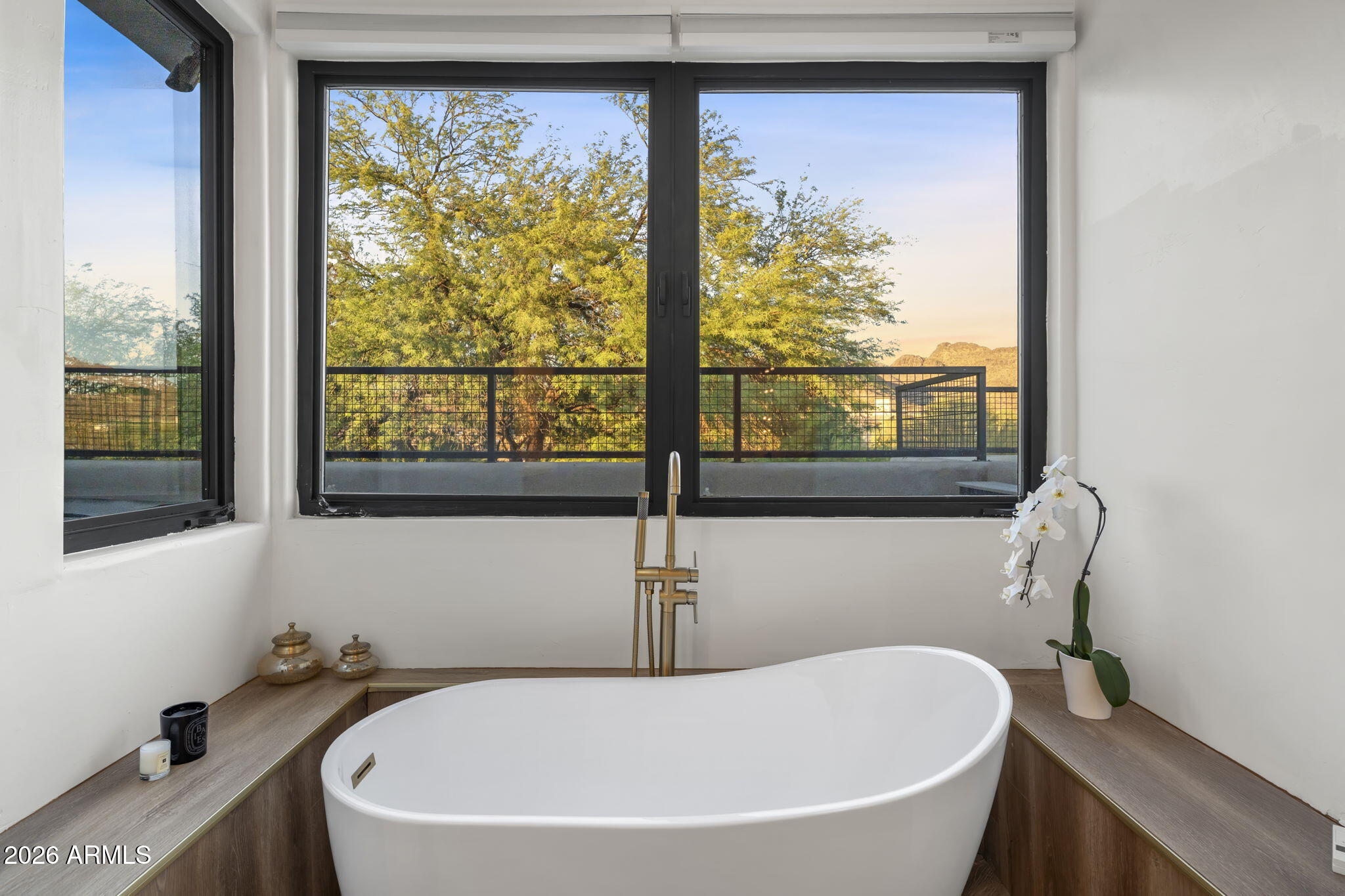 PINNACLE PEAK VISTAS 3 LOT 1-210 TR A-B - Residential