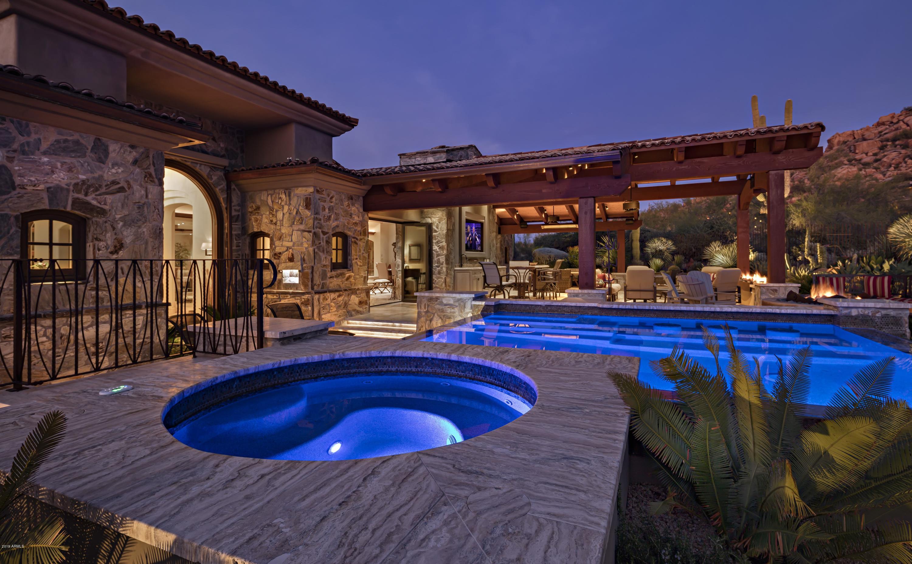 ESTANCIA - Residential