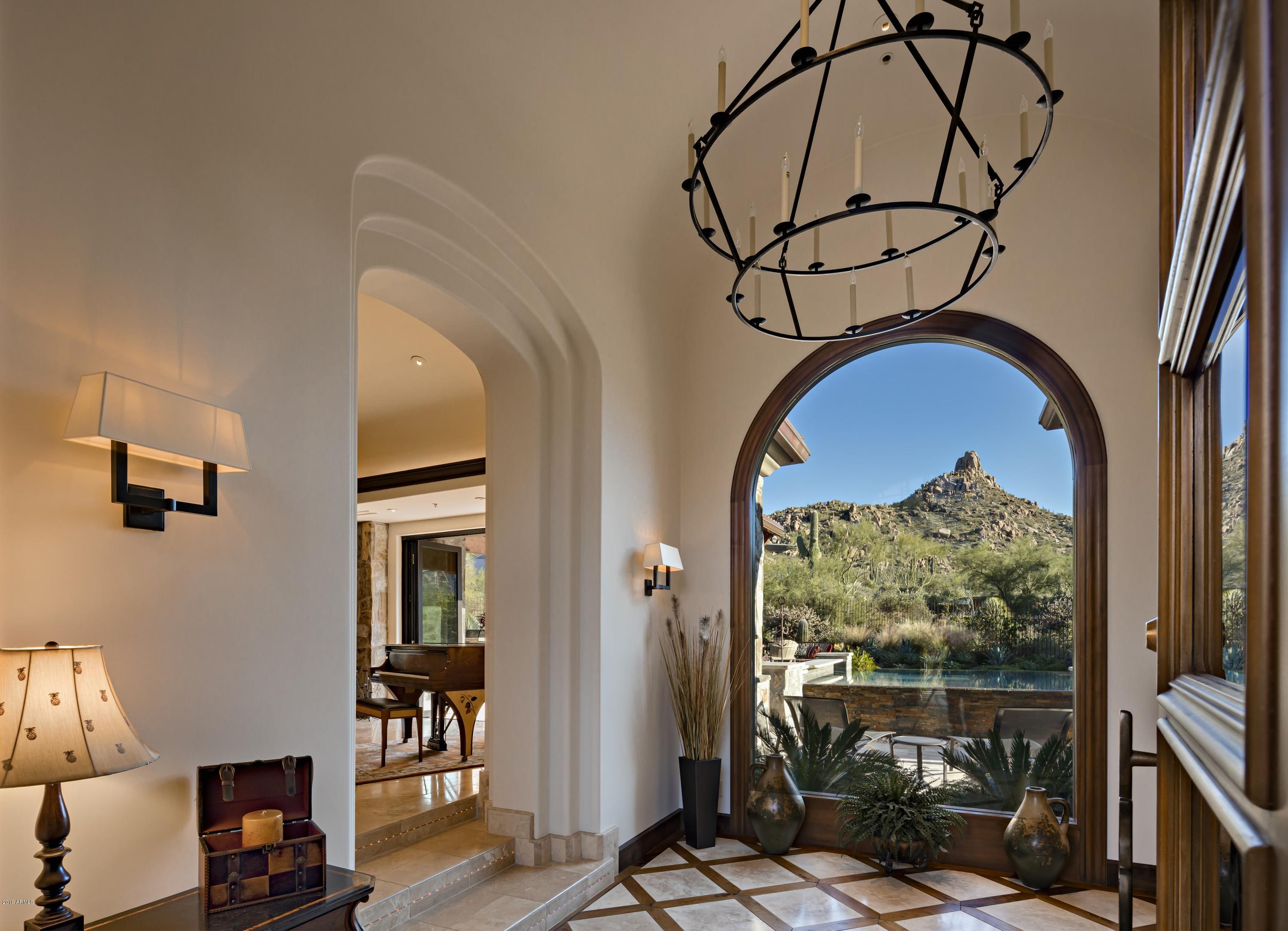 ESTANCIA - Residential