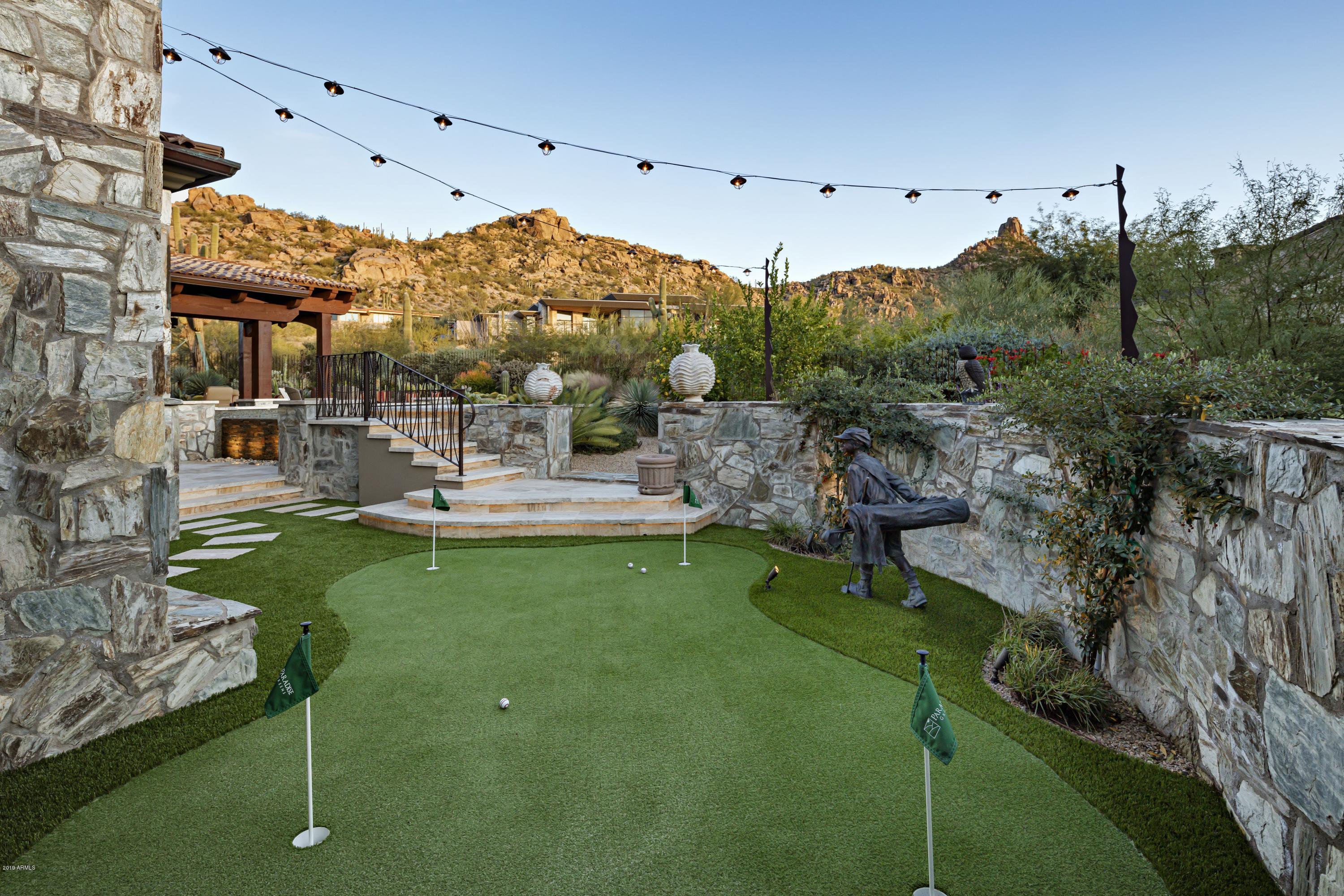 ESTANCIA - Residential