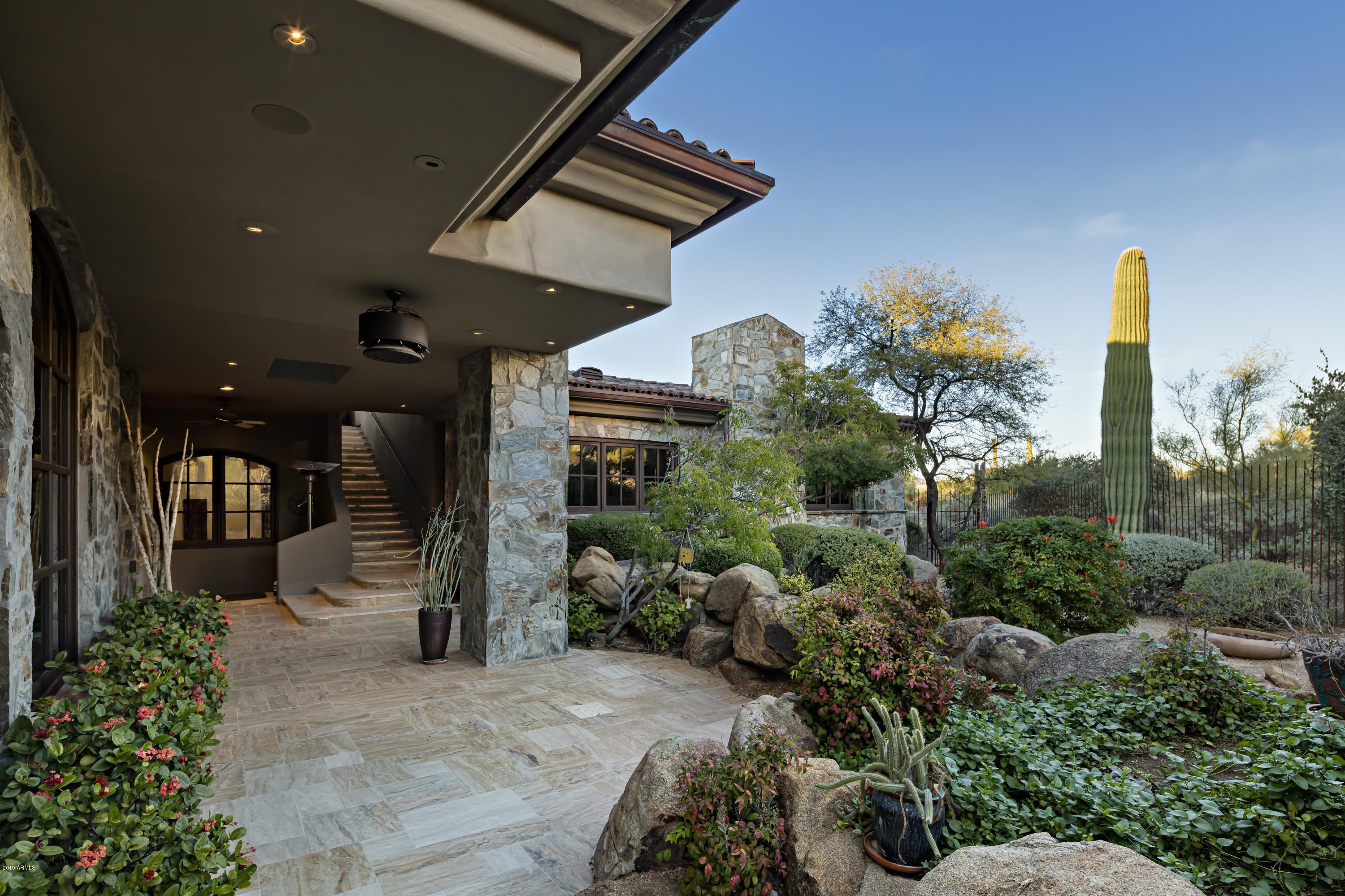 ESTANCIA - Residential