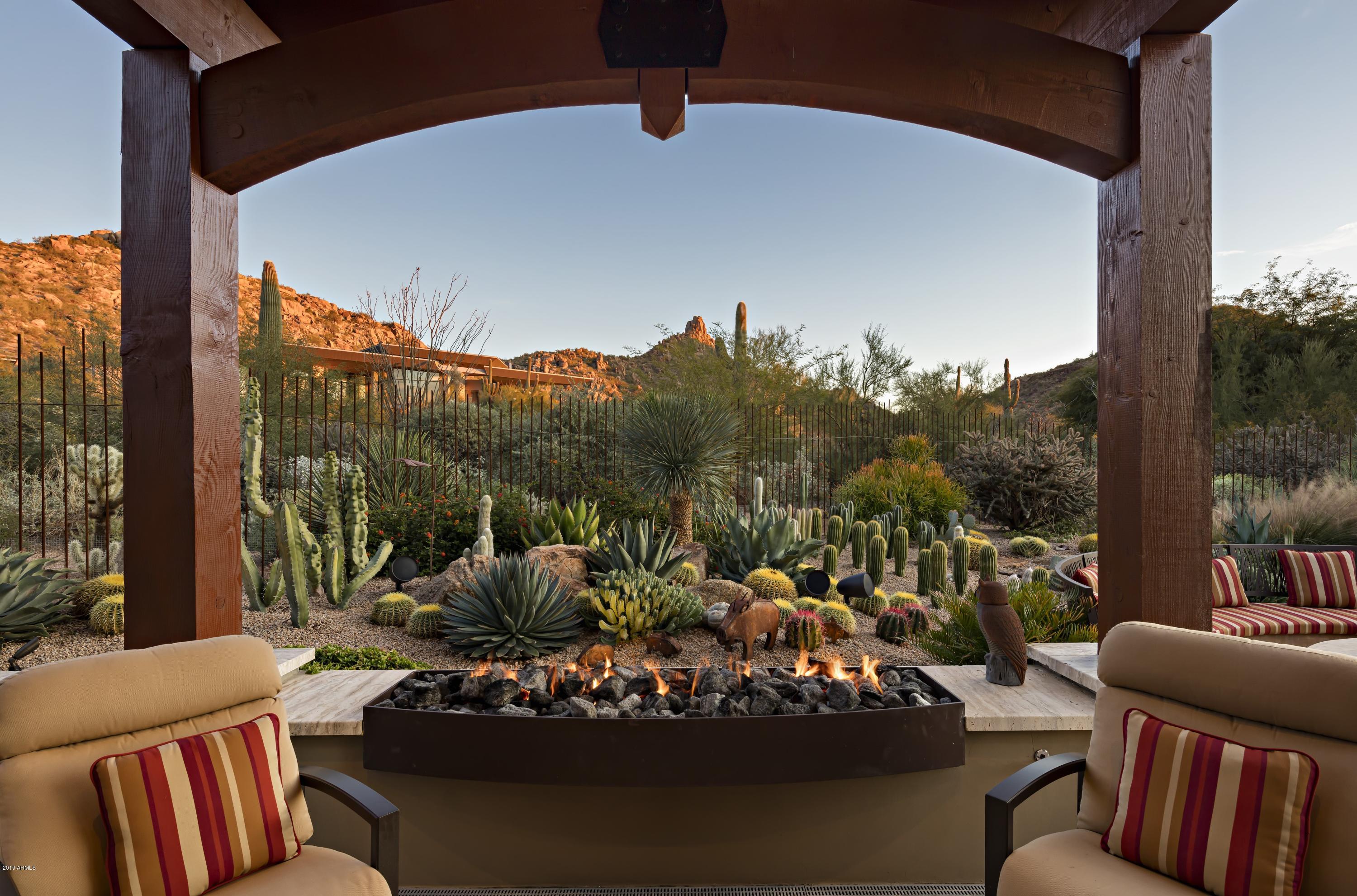 ESTANCIA - Residential