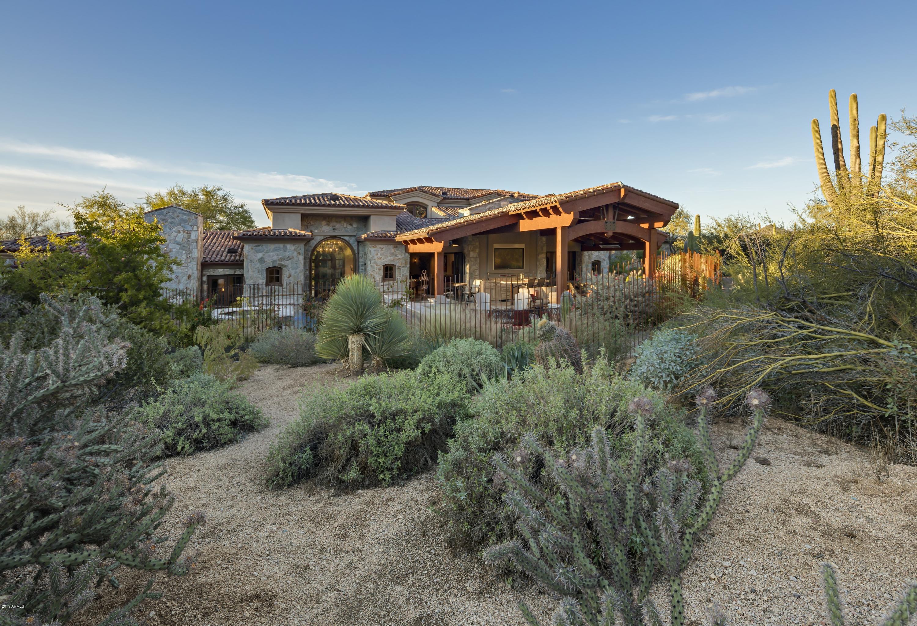 ESTANCIA - Residential