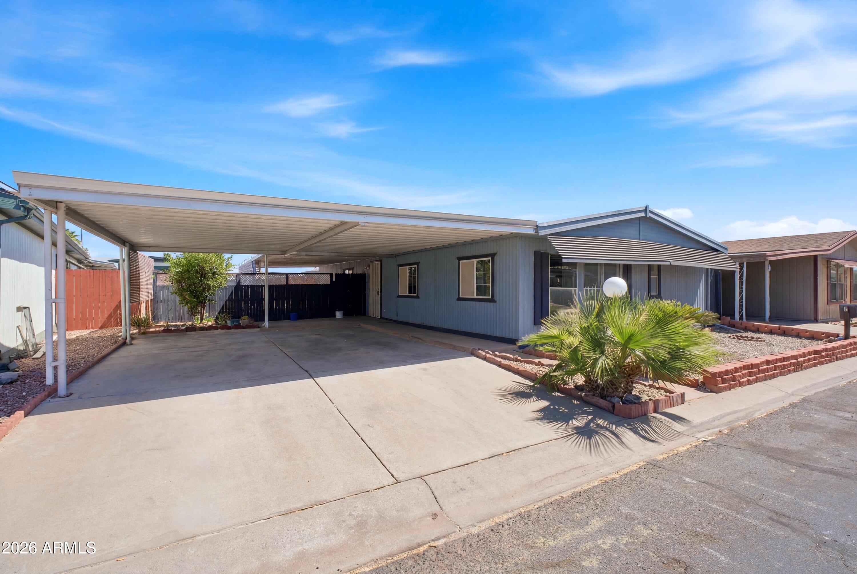 Peoria Polynesian Villiage - Residential