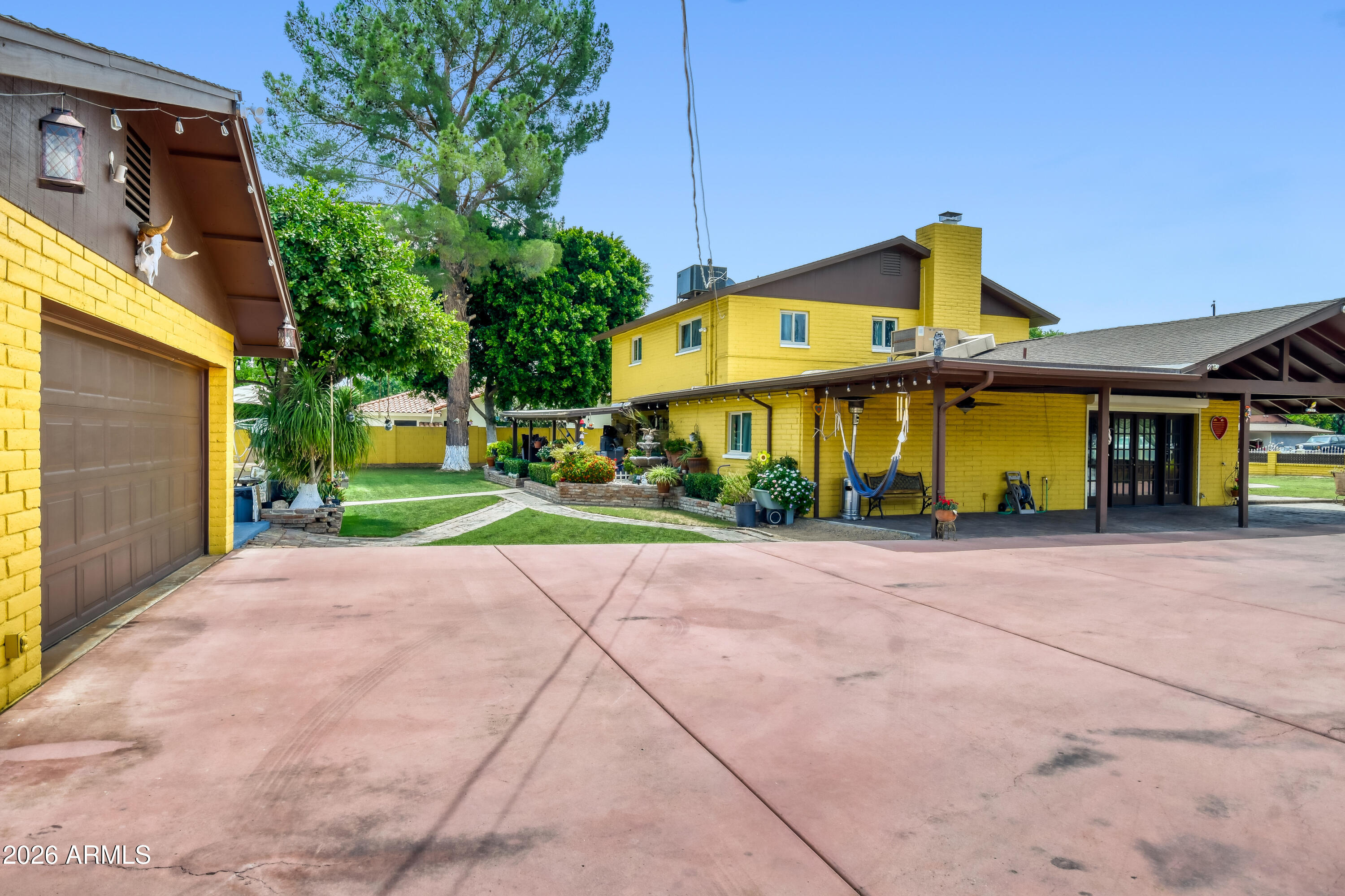 THUNDERBIRD ACRES 1 - Residential
