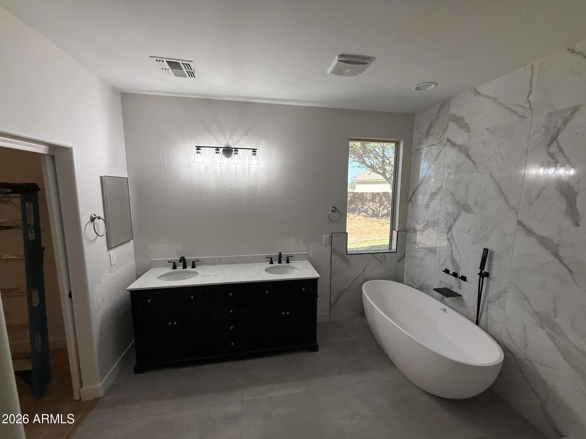 LAVEEN RANCH AMD - Residential