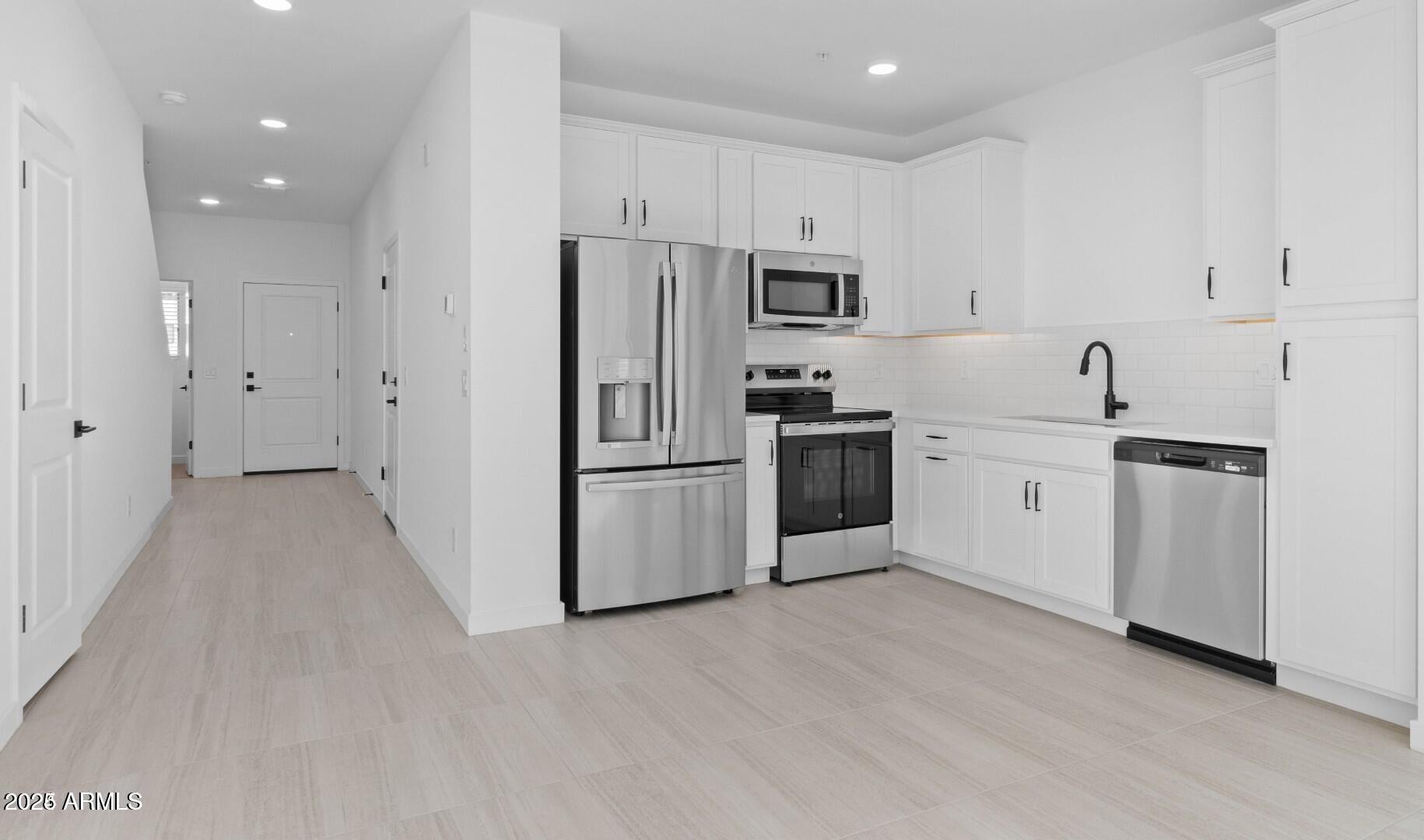 17 North - Residential Lease