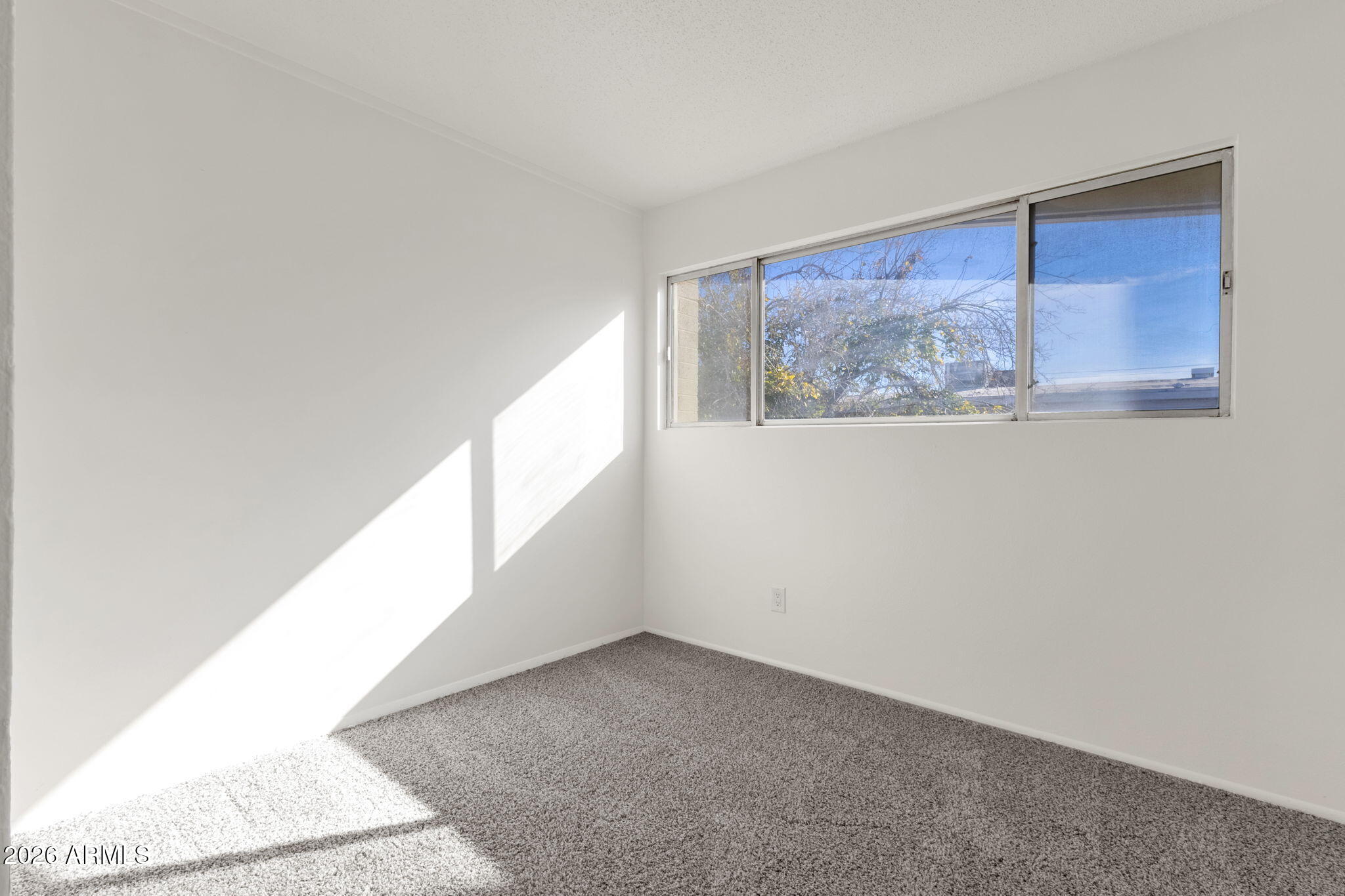 SCOTTSDALE EAST - Residential