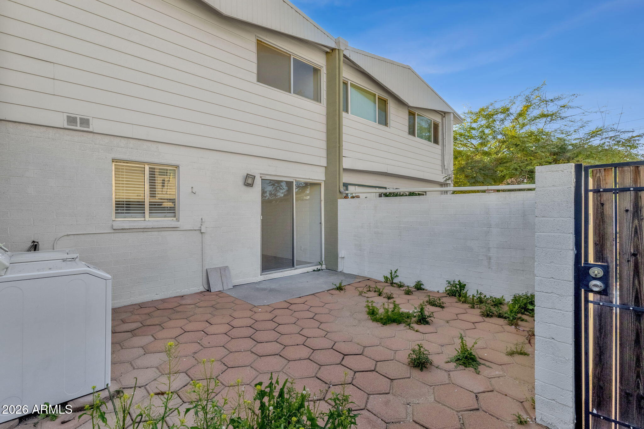 SCOTTSDALE EAST - Residential