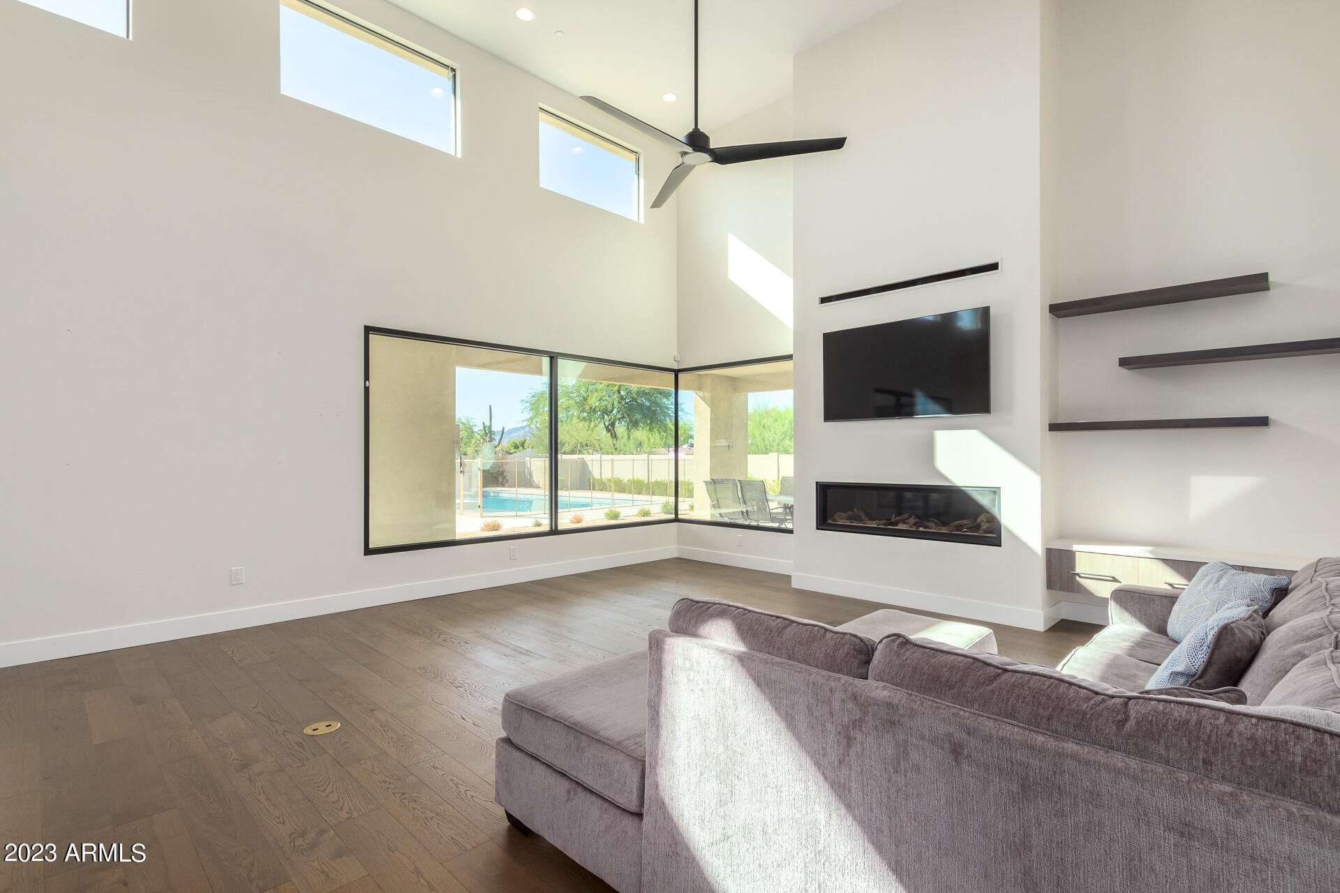 DESERT ESTATES 15 - Residential