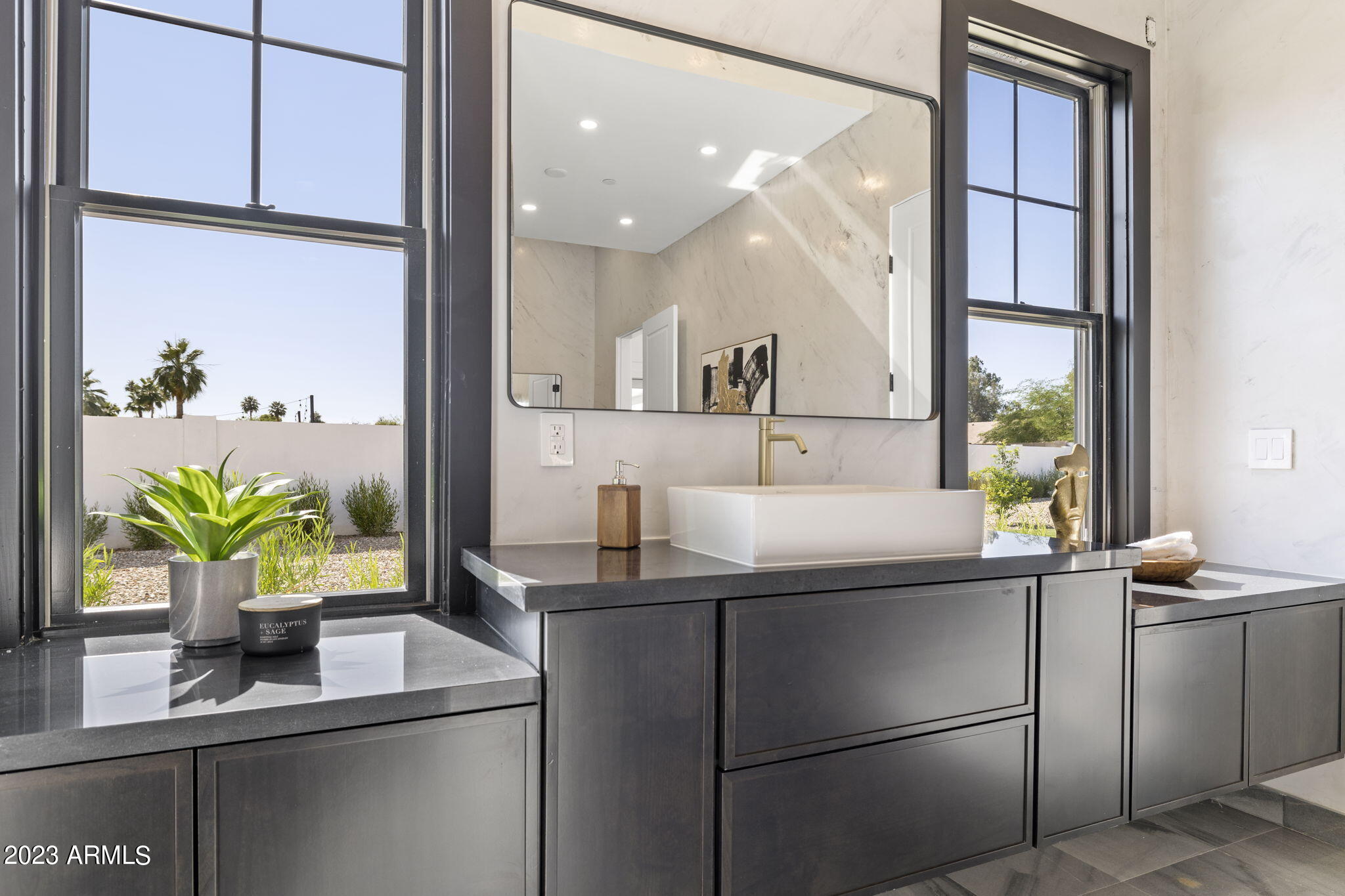 AVANT 1 UNIT 2 - Residential