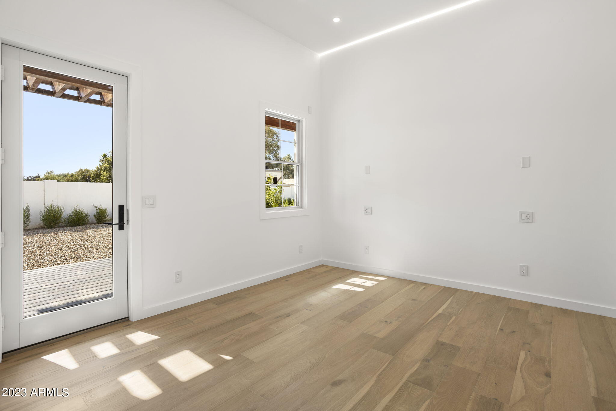 AVANT 1 UNIT 2 - Residential