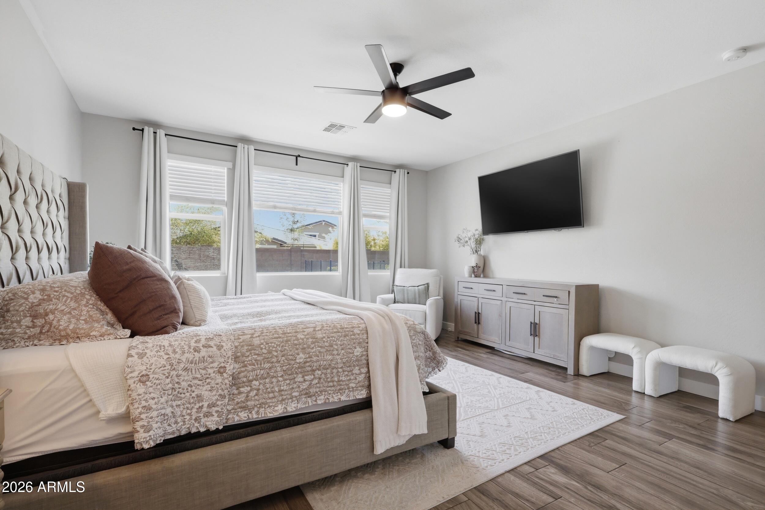 FALCON VIEW - Residential