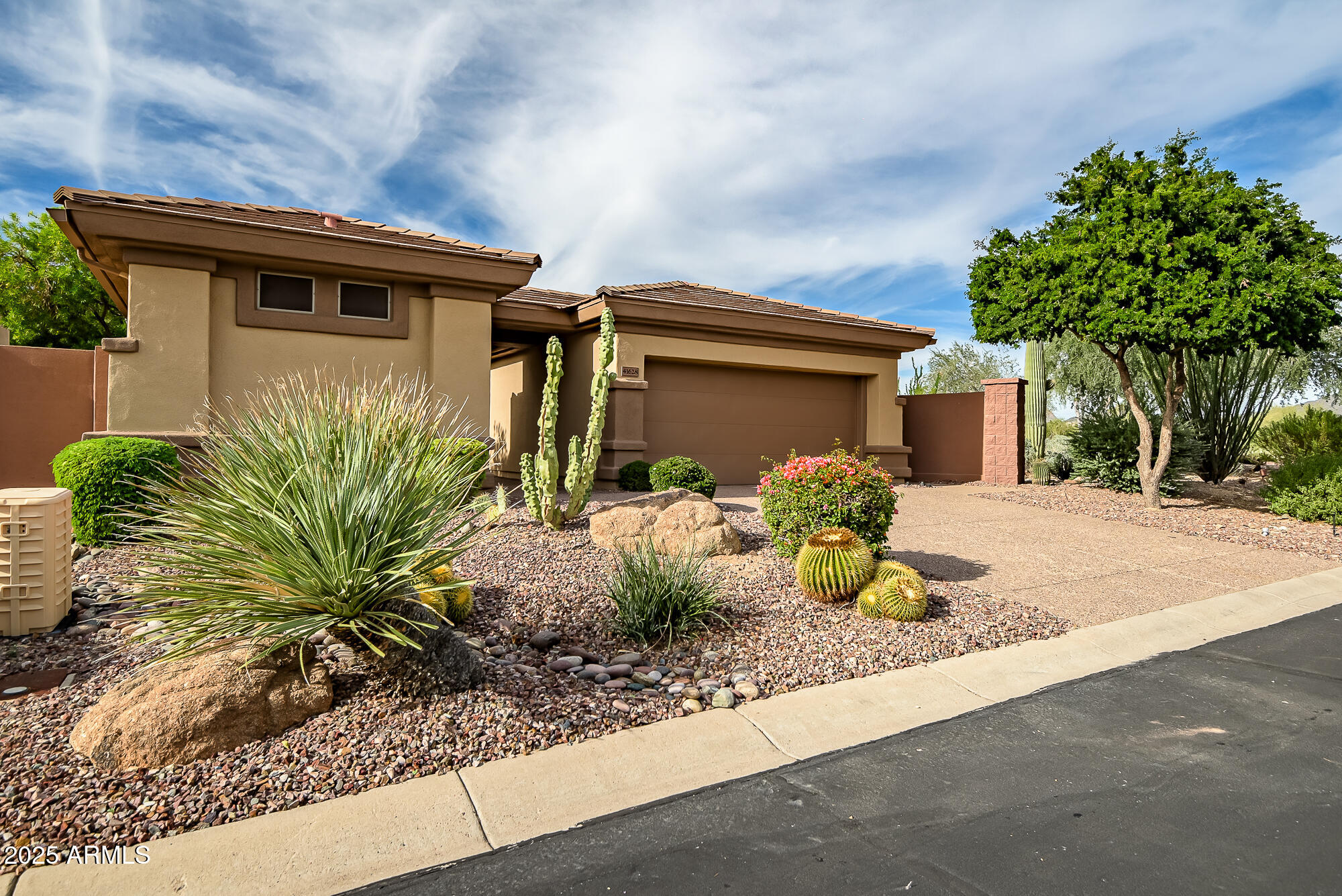 ANTHEM COUNTRY CLUB - Residential