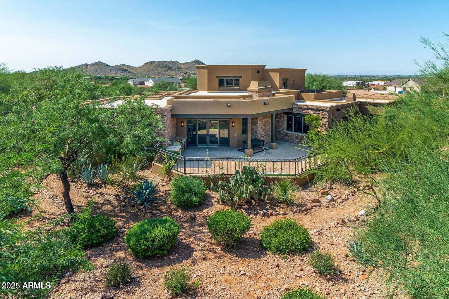 Superstition Mountain - Residential