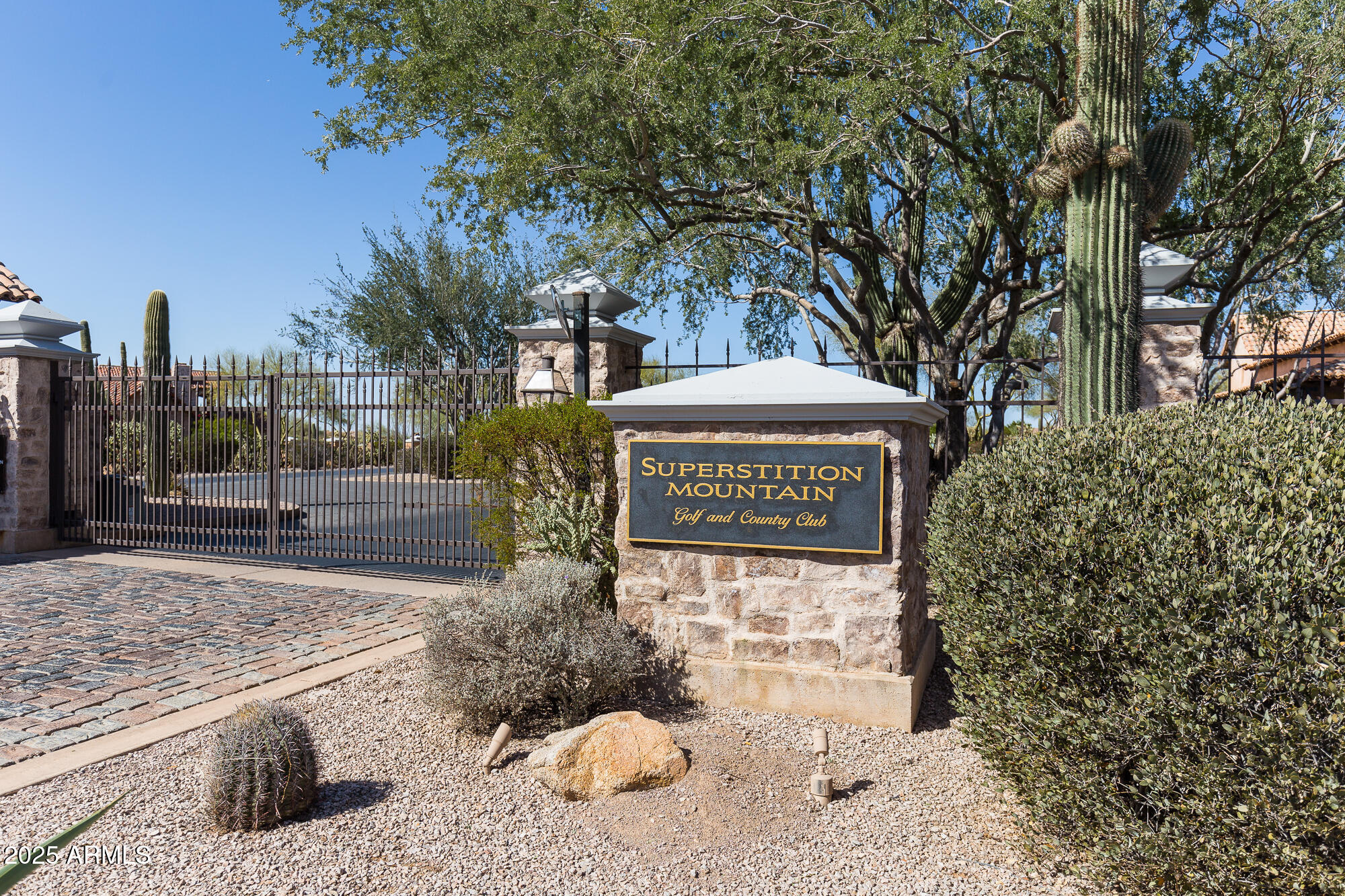 Superstition Mountain - Residential