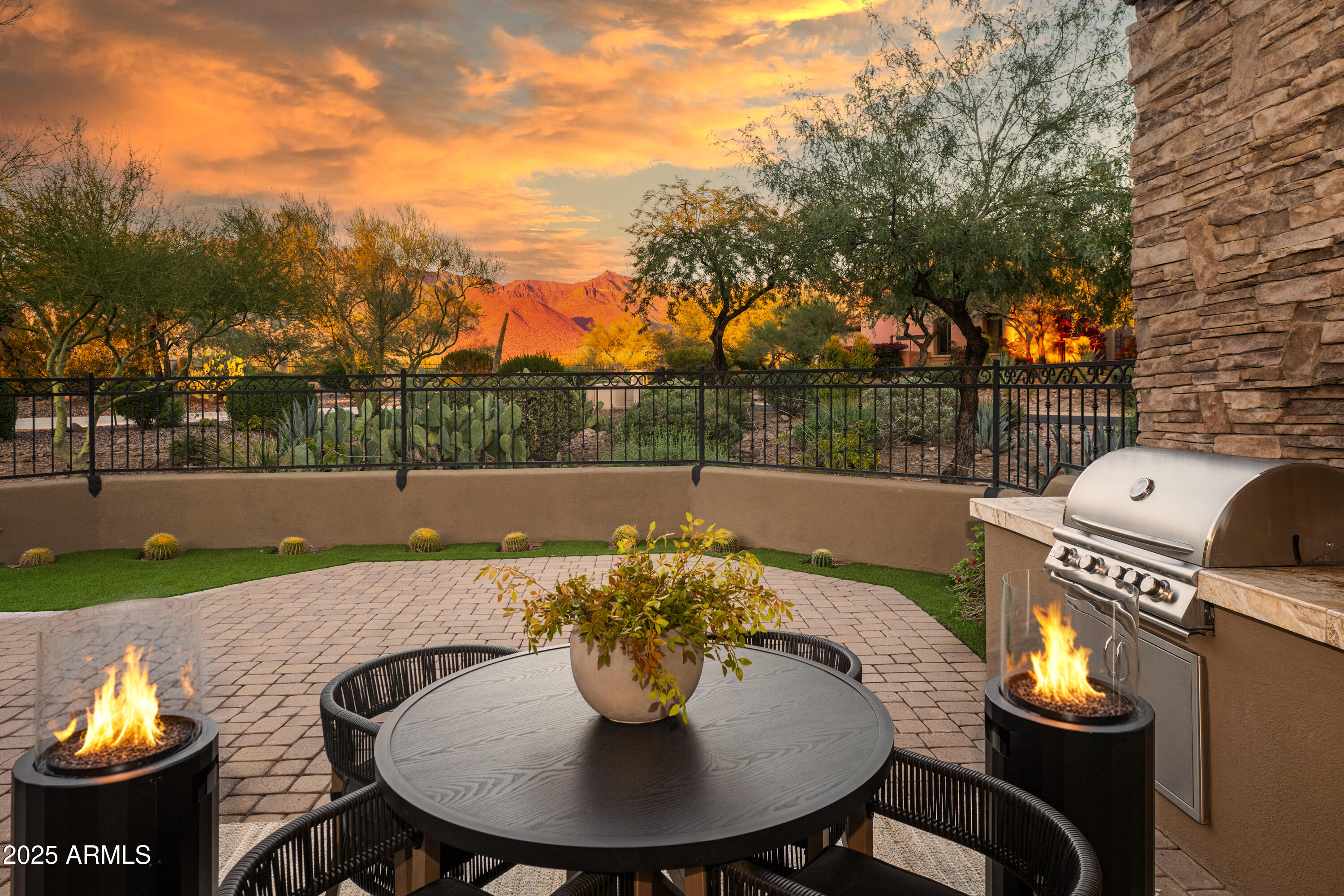 Superstition Mountain - Residential