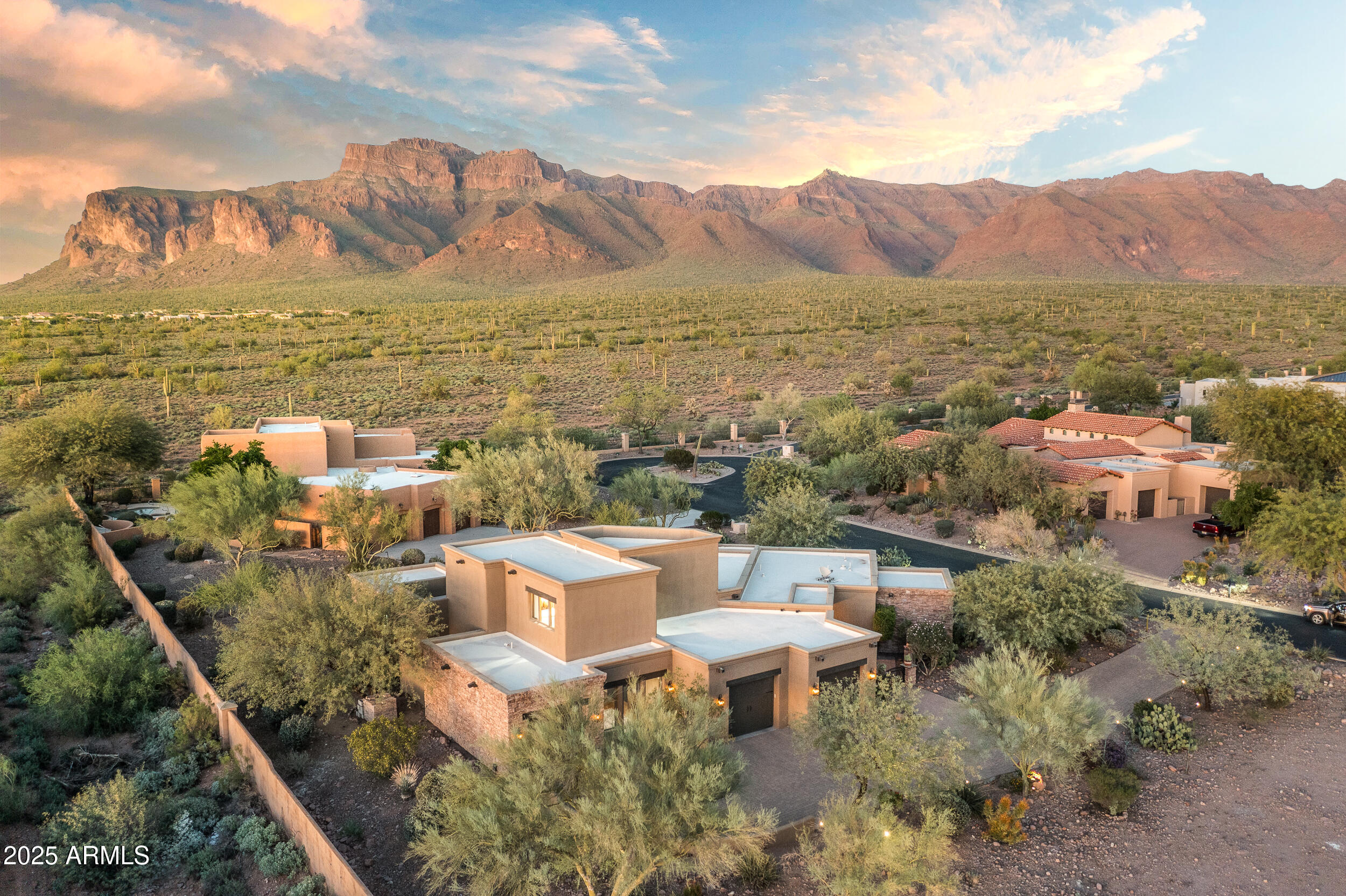 Superstition Mountain - Residential
