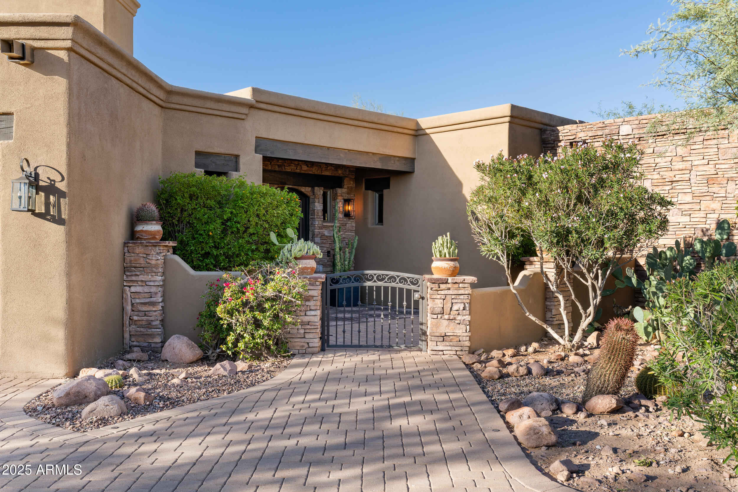 Superstition Mountain - Residential