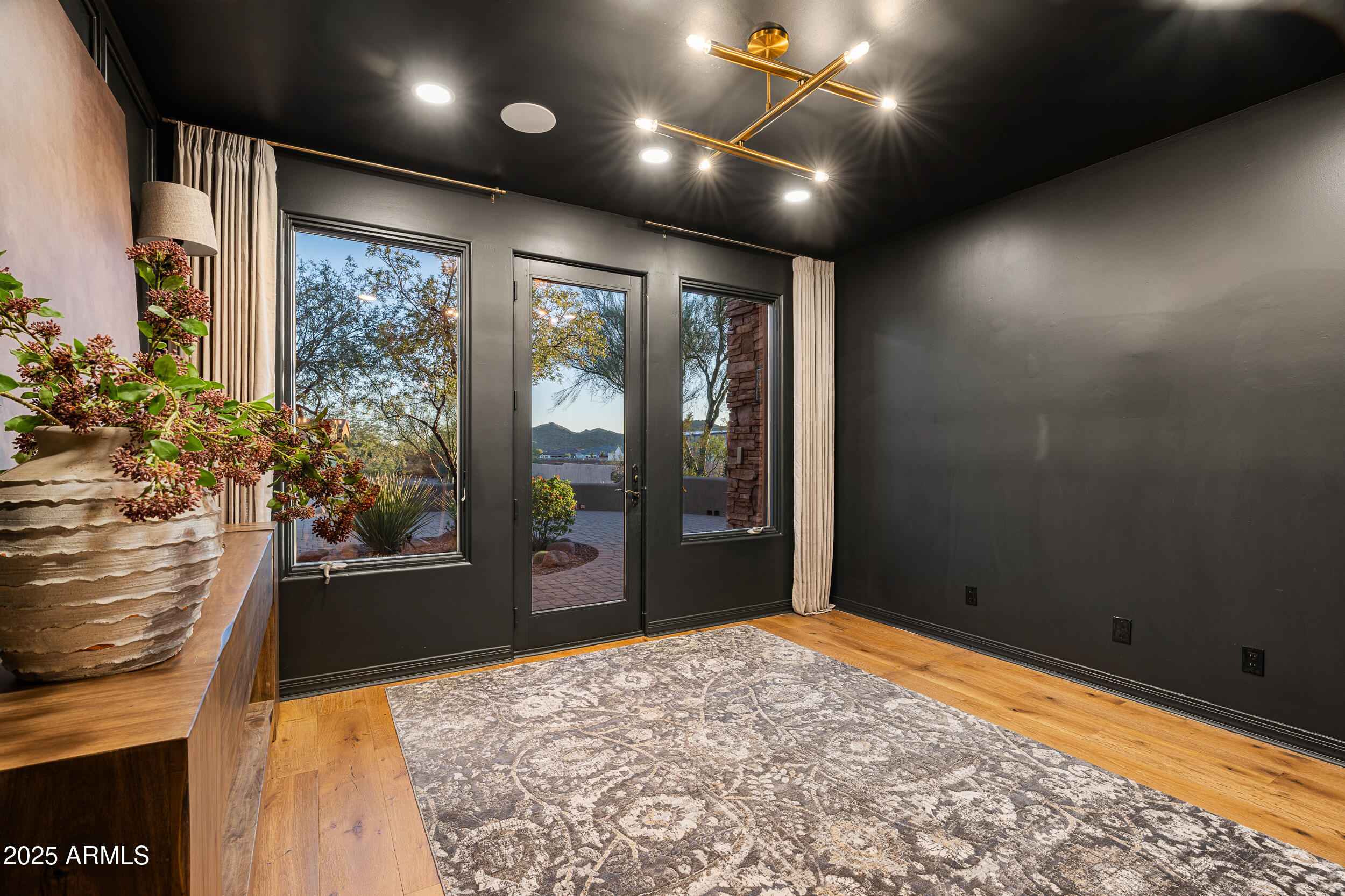 Superstition Mountain - Residential