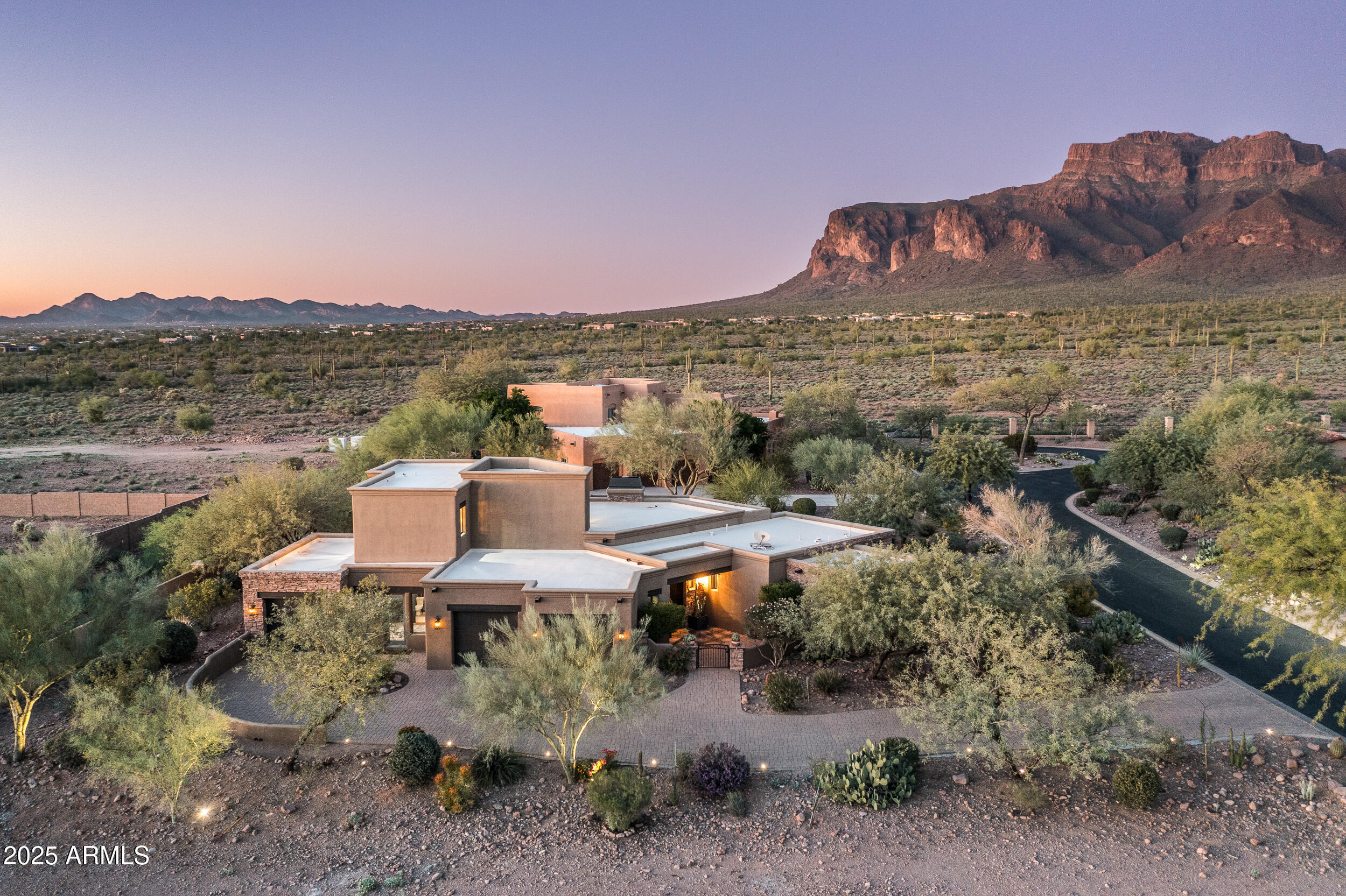 Superstition Mountain - Residential