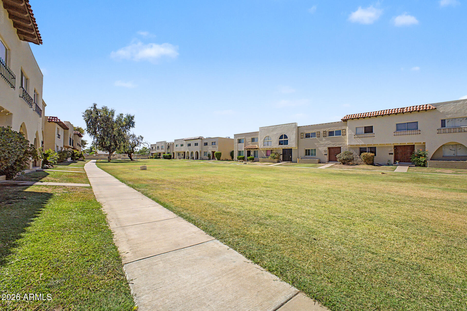 CASA FIESTA TOWNHOUSES - Residential