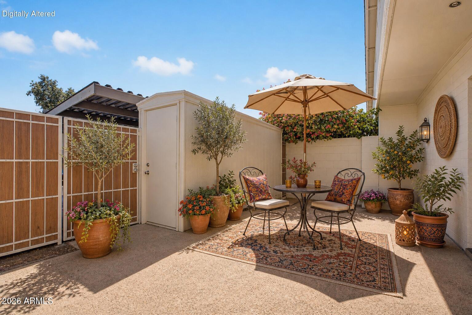 CASA FIESTA TOWNHOUSES - Residential