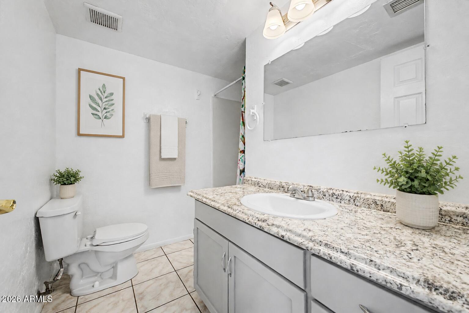 CASA FIESTA TOWNHOUSES - Residential