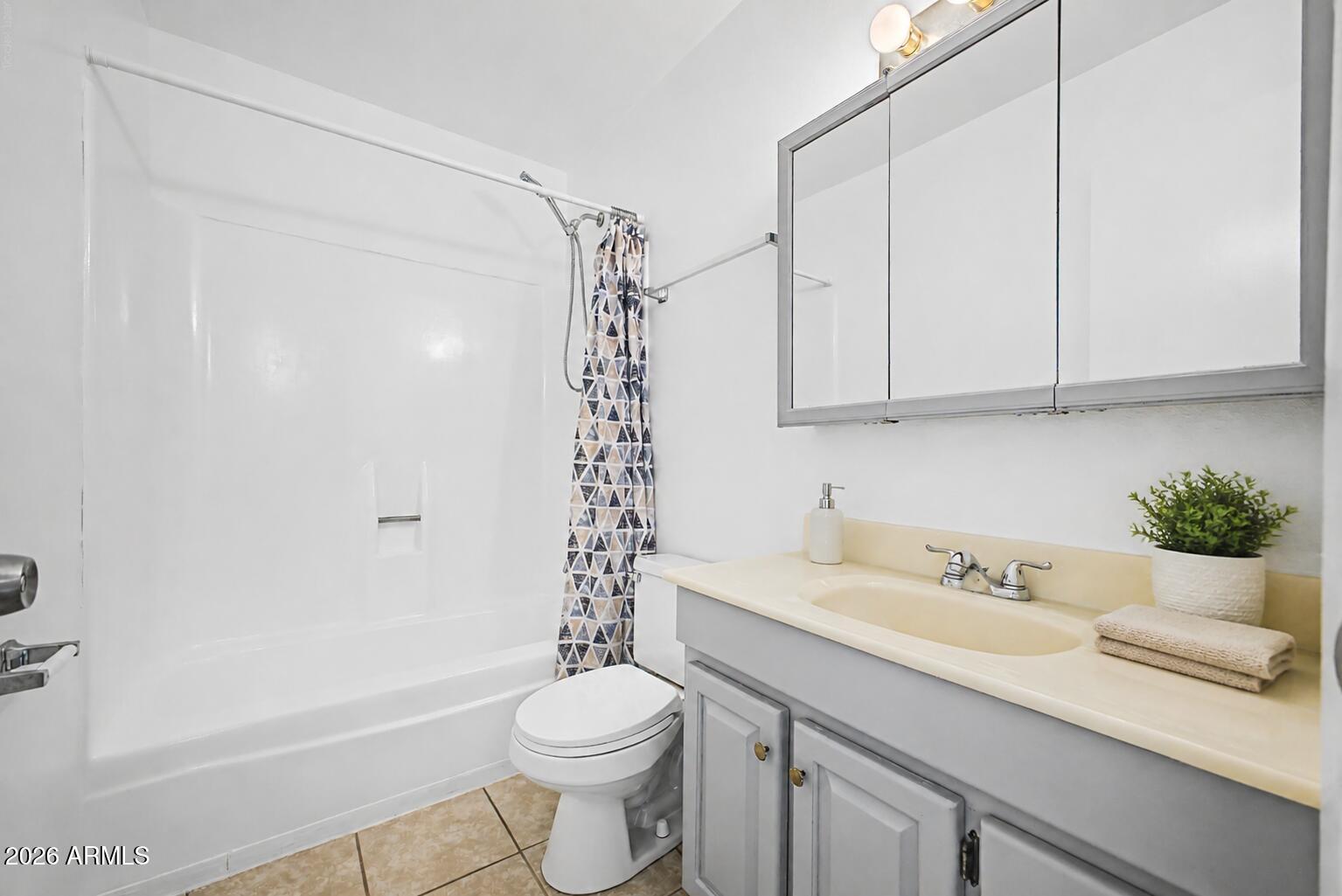 CASA FIESTA TOWNHOUSES - Residential