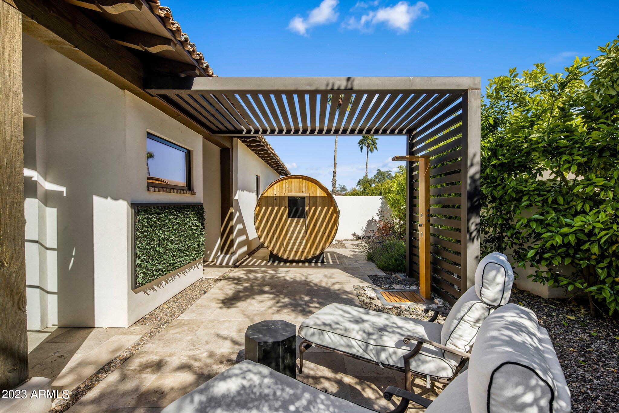FINISTERRE - Residential