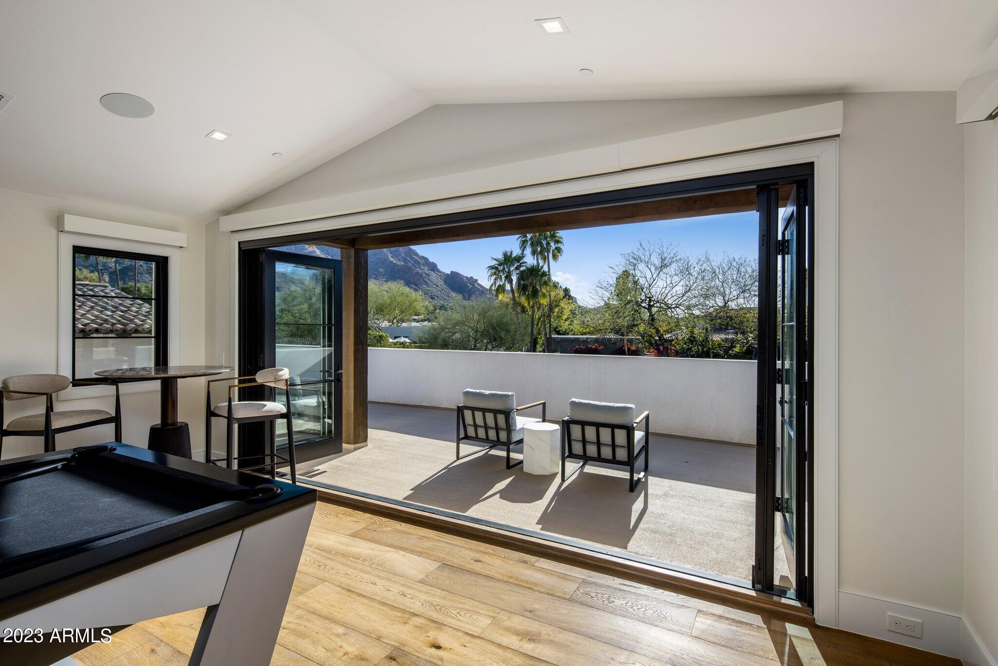 FINISTERRE - Residential