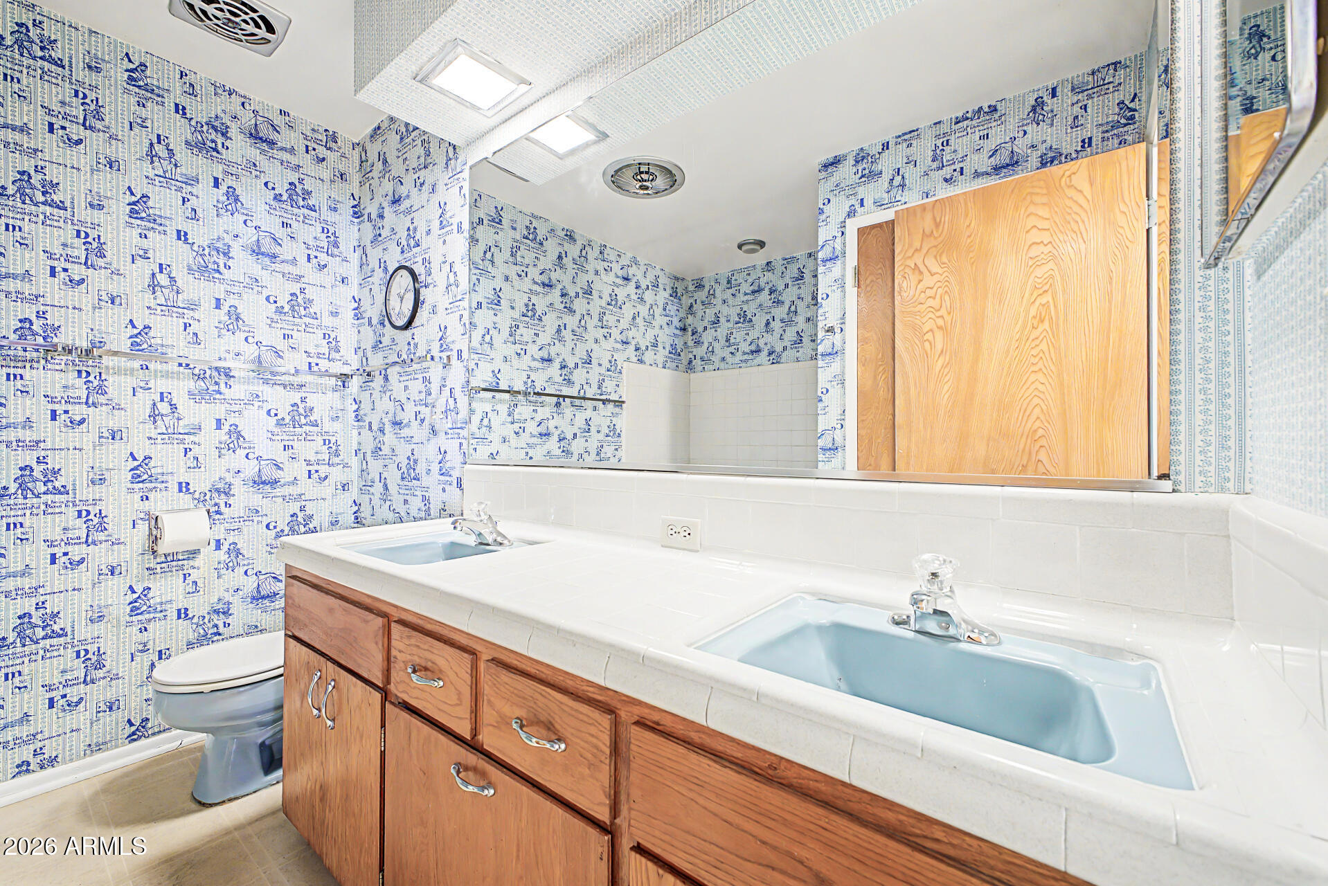 BROADMOR MANOR 4 - Residential