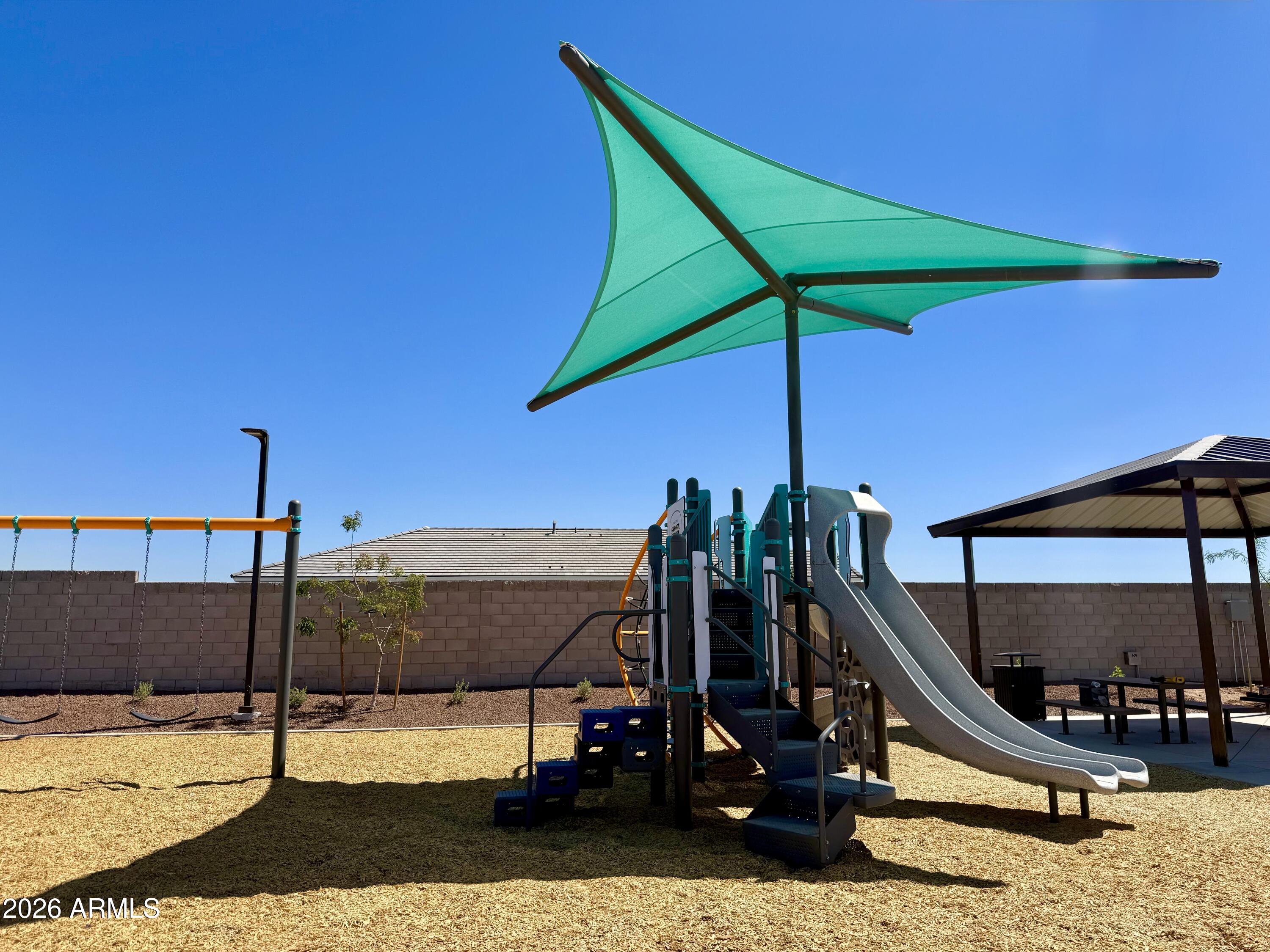 LAVEEN FARMS - Residential