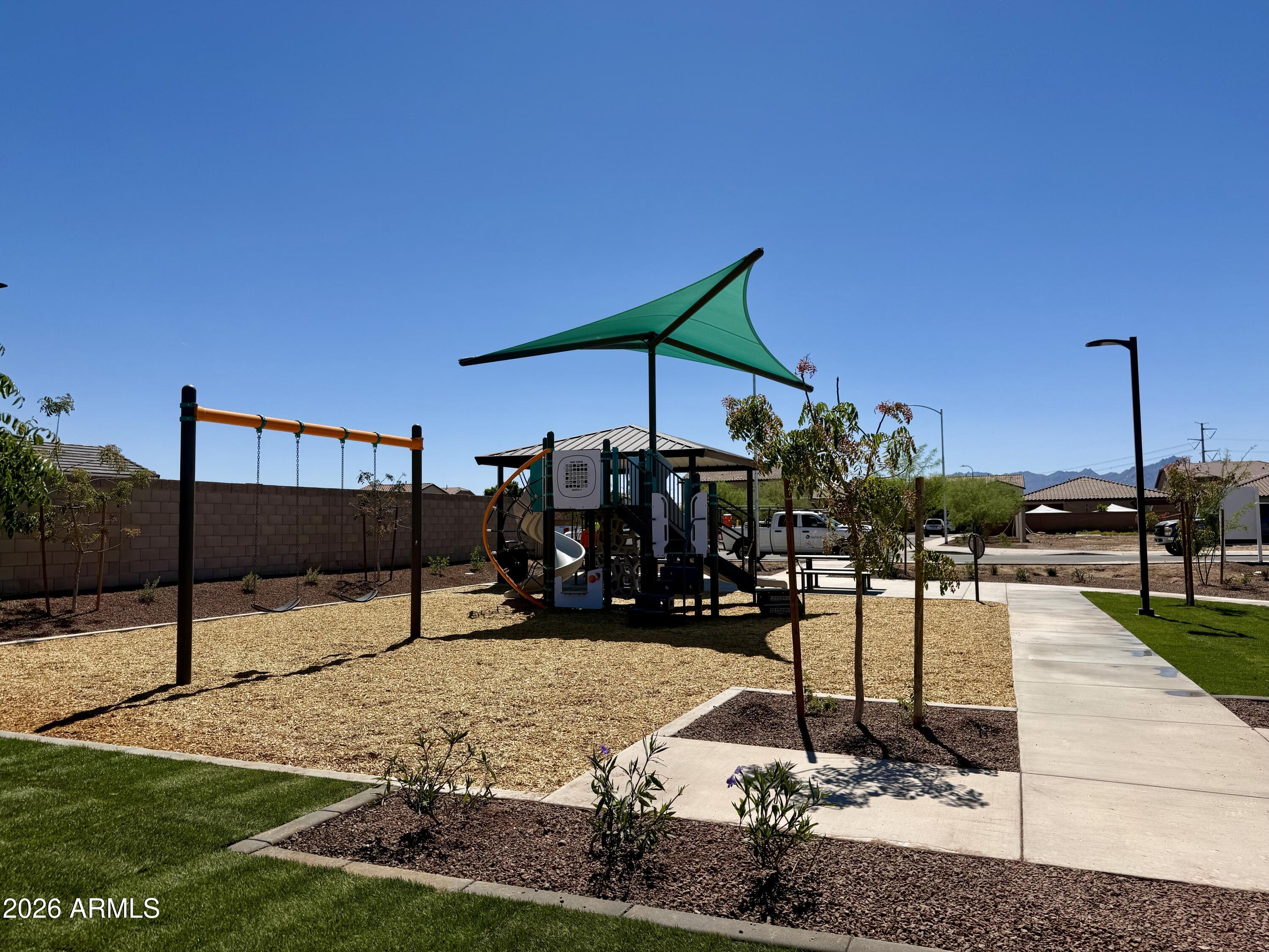 LAVEEN FARMS - Residential