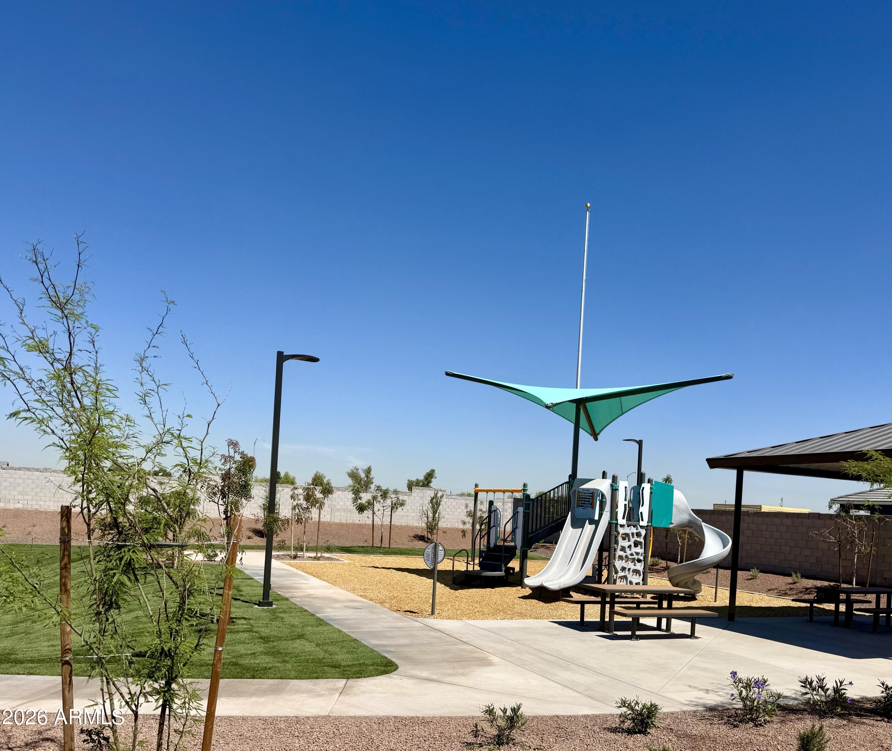 LAVEEN FARMS - Residential