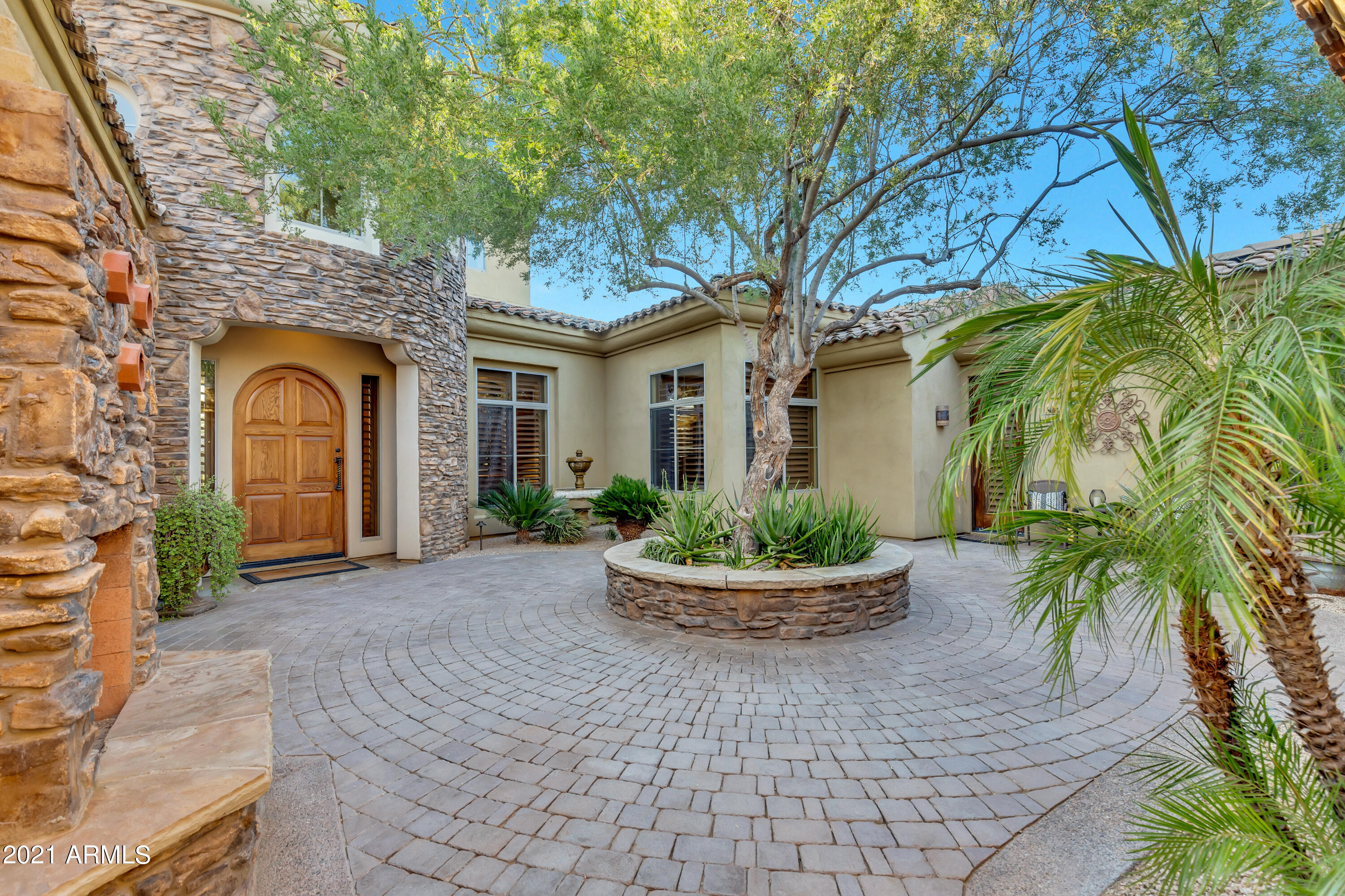 SAGUARO ESTATES - Residential