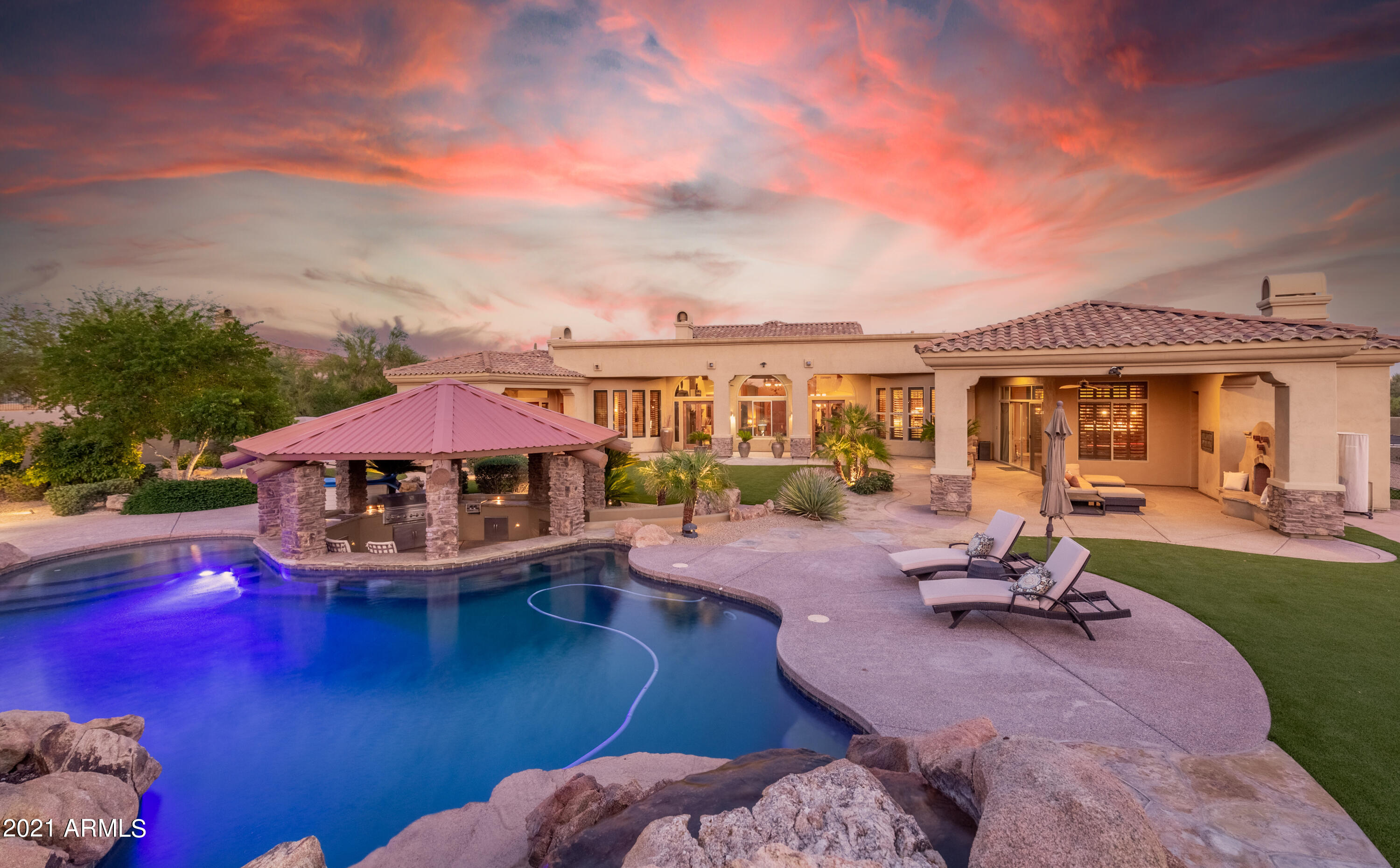 SAGUARO ESTATES - Residential