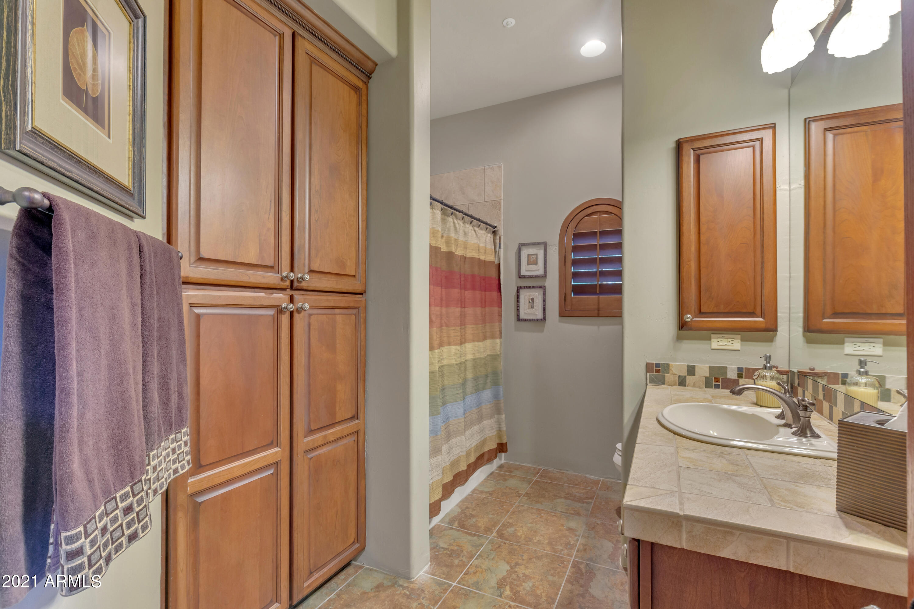 SAGUARO ESTATES - Residential